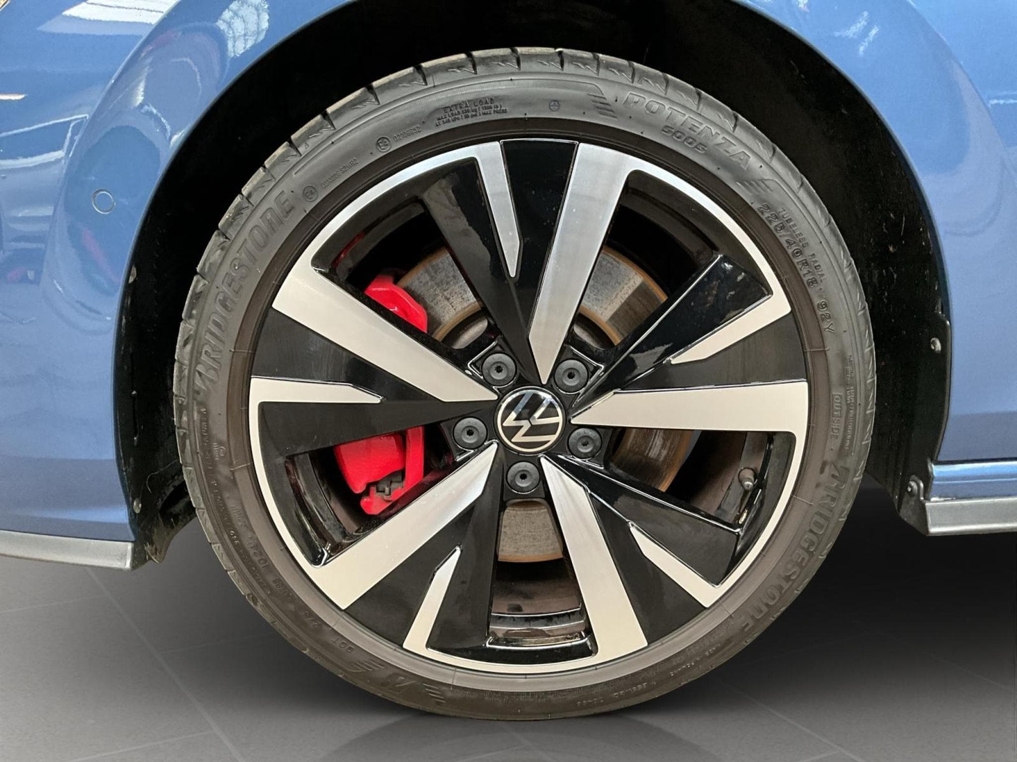 VW Golf GTE+DSG+AHK (2024) - Foto 8