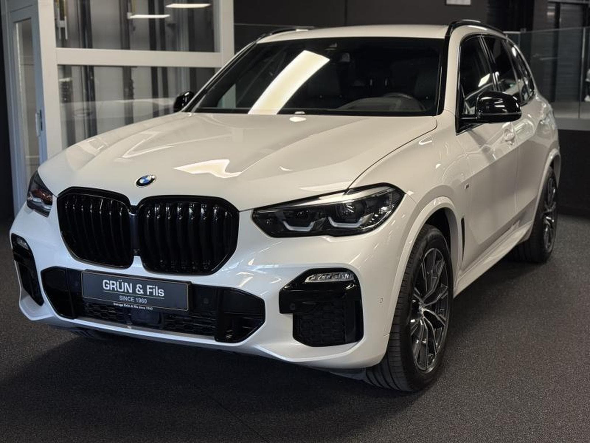 BMW X5 30d xDrive M Sport (2019) - Photo 3