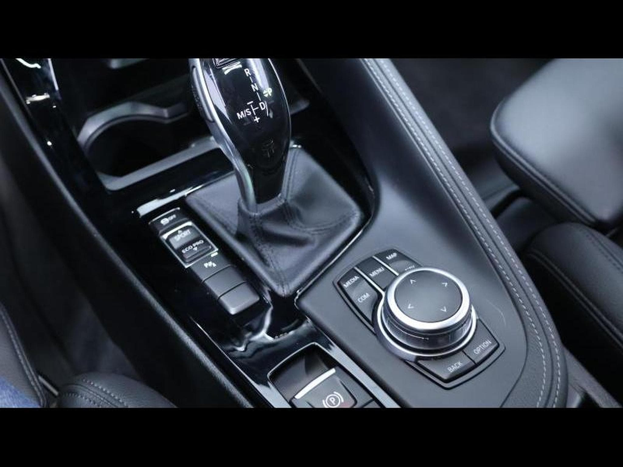 BMW X2 18i sDrive M Sport Steptronic (2022) - Photo 16