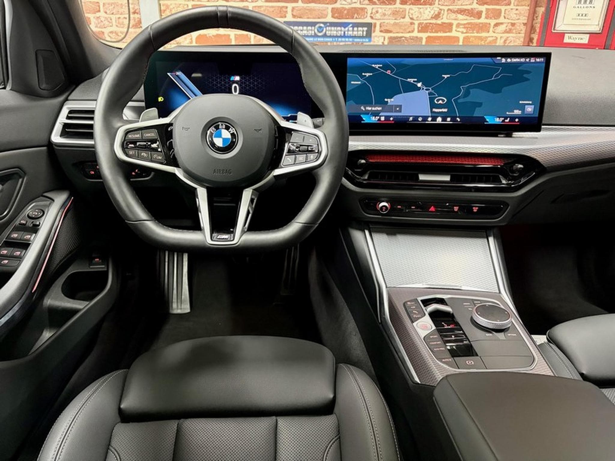 BMW 320 320iA Touring 2.0 184cv Auto M-SPORT (2025) - Foto 4