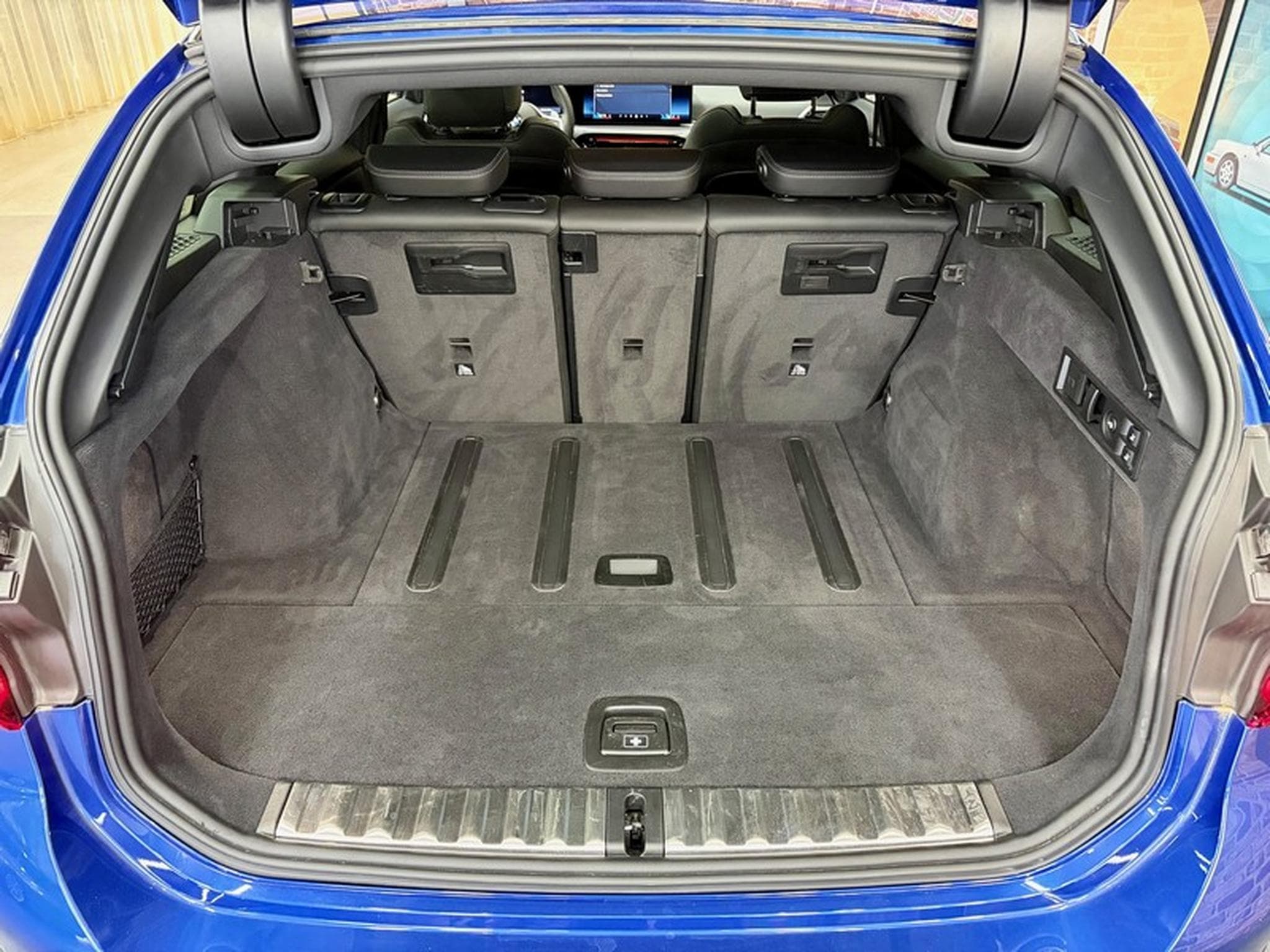 BMW 320 320iA Touring 2.0 184cv Auto M-SPORT (2025) - Foto 7