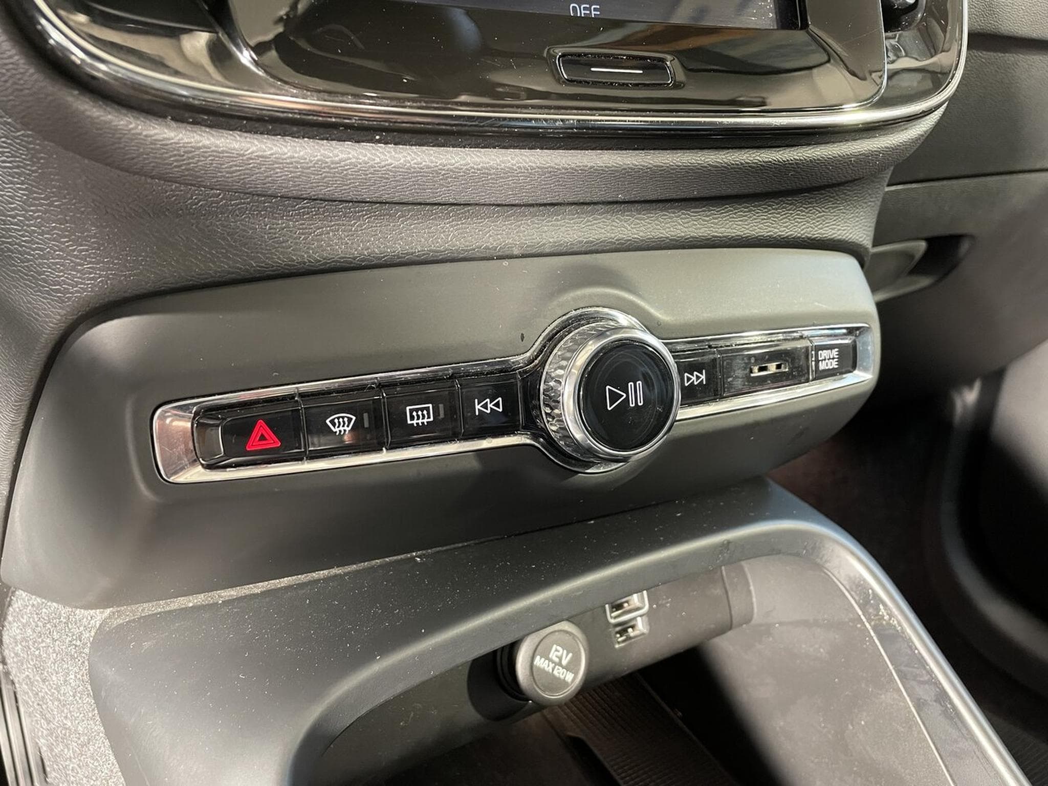 Volvo XC40 2.0 D3 150 CV GEARTRONIC INSCRIPTION GPS (2019) - Foto 6