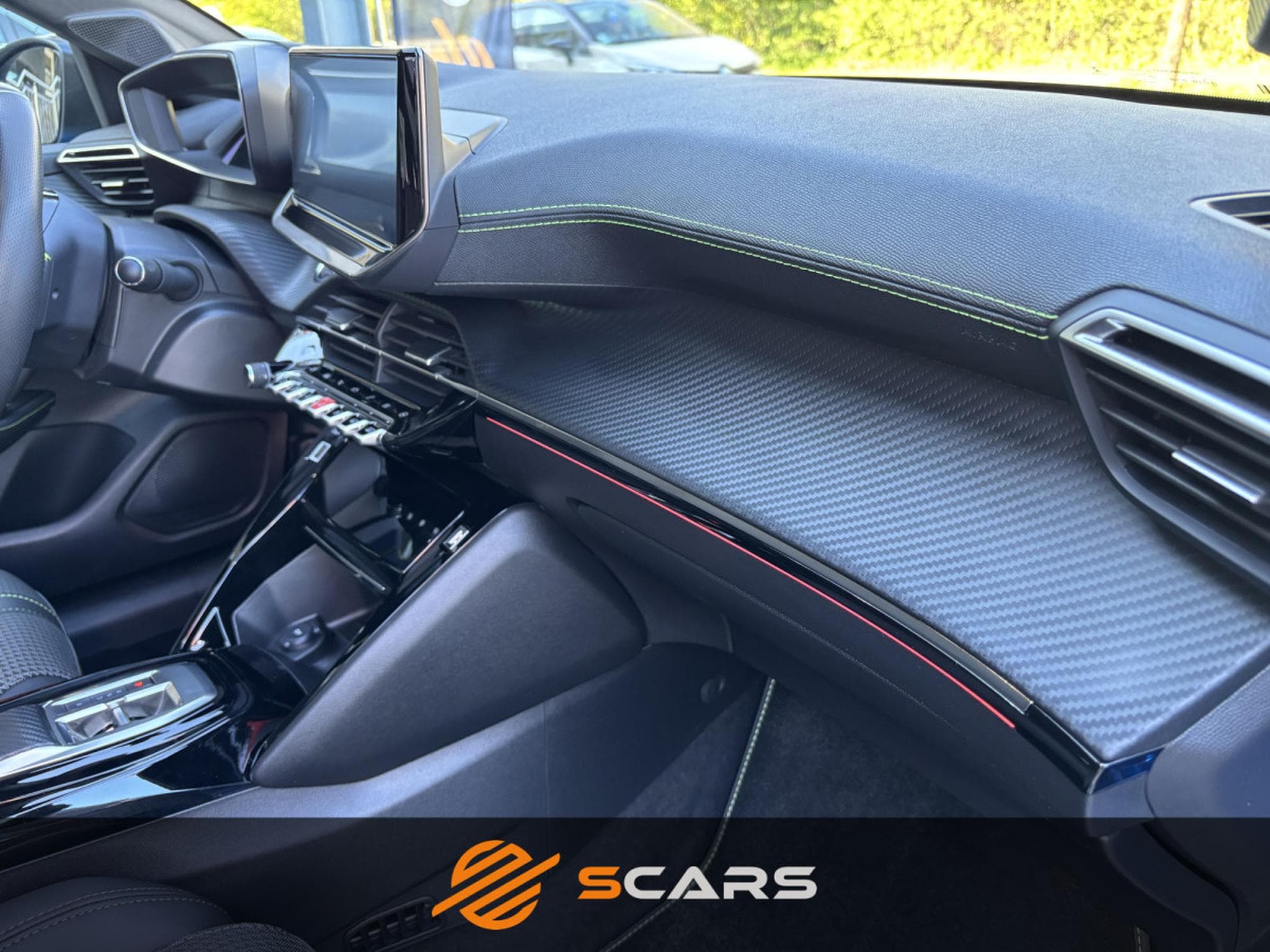 Peugeot 208 E GT 136cv (2023) - Foto 11