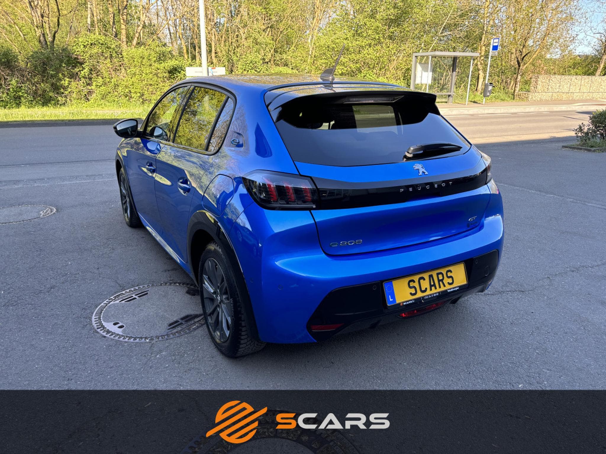 Peugeot 208 E GT 136cv (2023) - Foto 6