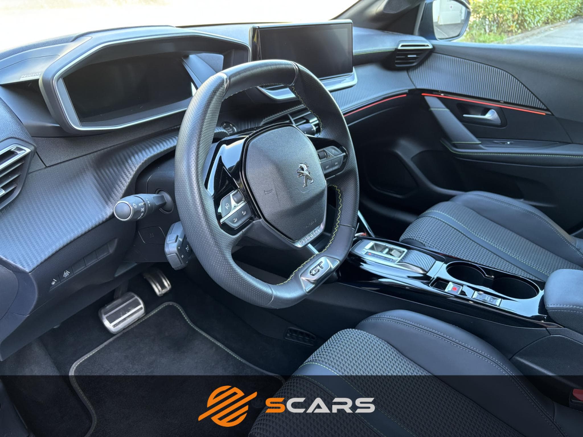 Peugeot 208 E GT 136cv (2023) - Foto 7