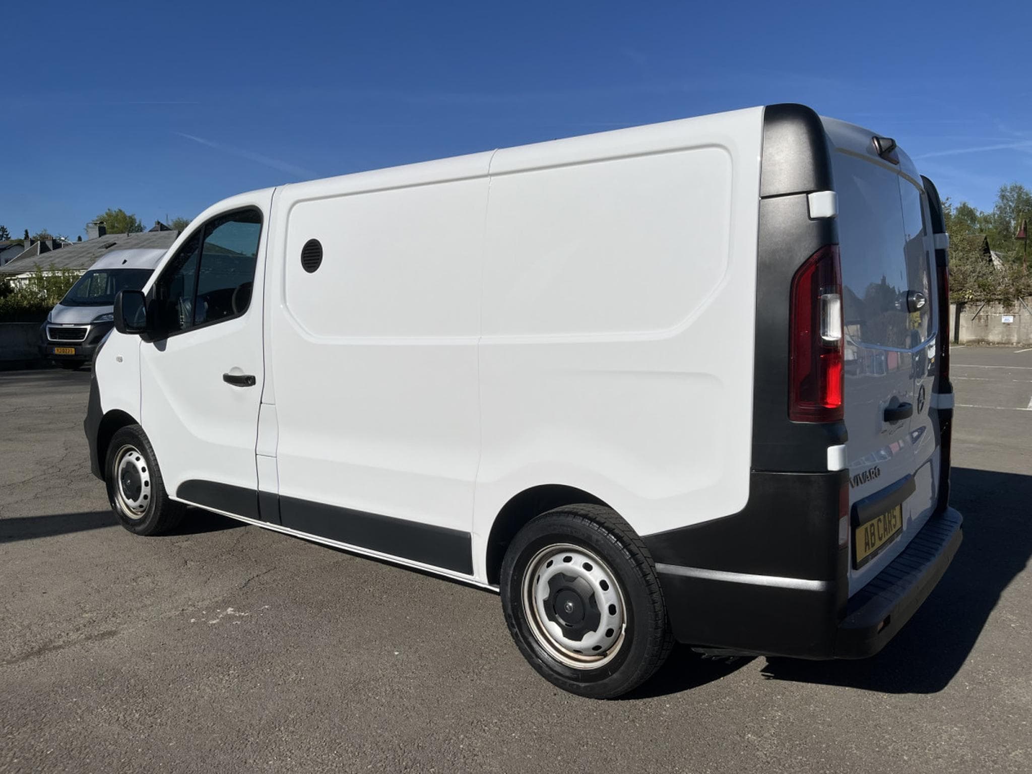 Opel Vivaro 1.6cdti 95cv L1H1 Euro6 Clim Camera PDC Armoires Wurth (2019) - Foto 9