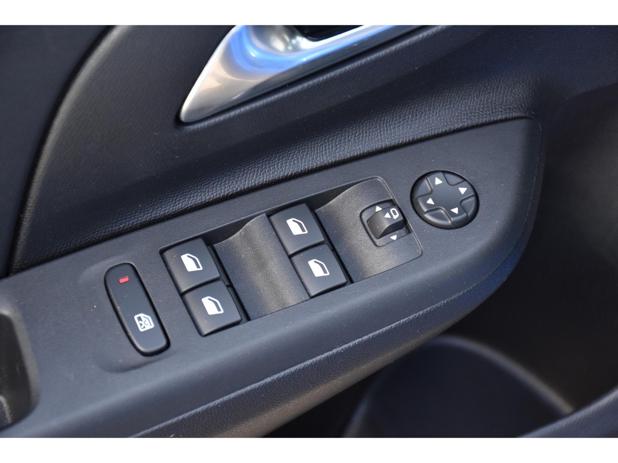 Opel Corsa 1.2 Turbo Edition AT8 REGUL LANE SIDE CAM 1° MAIN (2025) - Foto 17