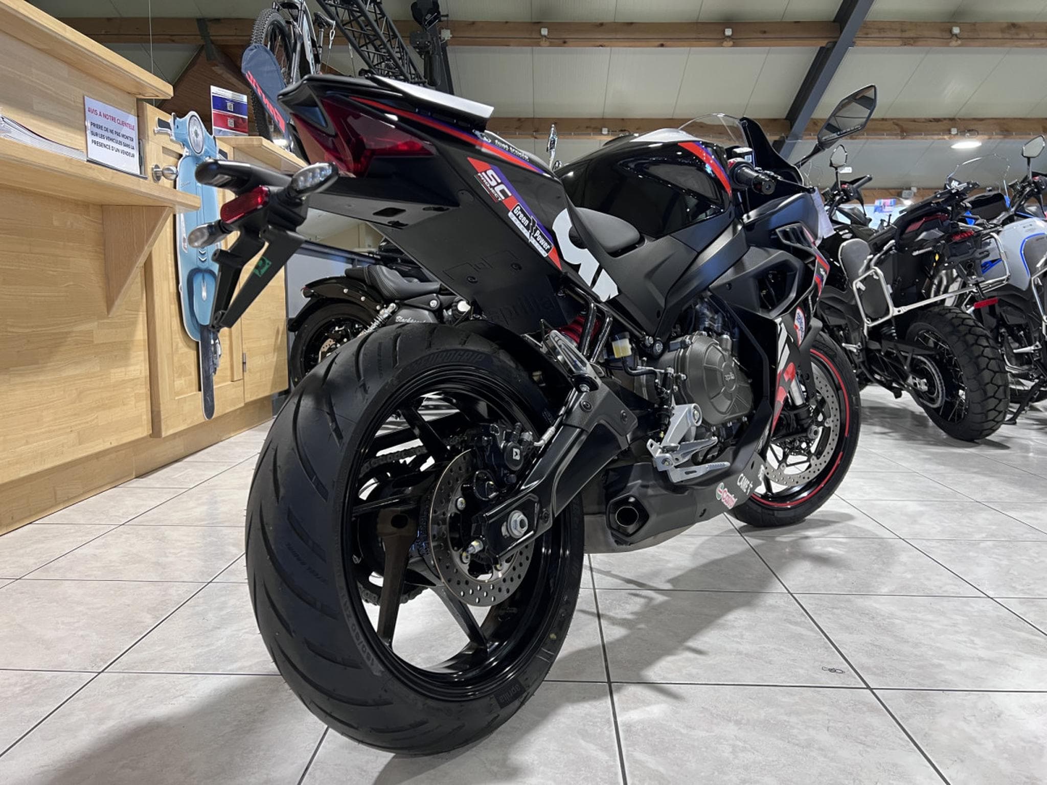 Aprilia RS 457 GP REPLICA (2026) - Photo 4