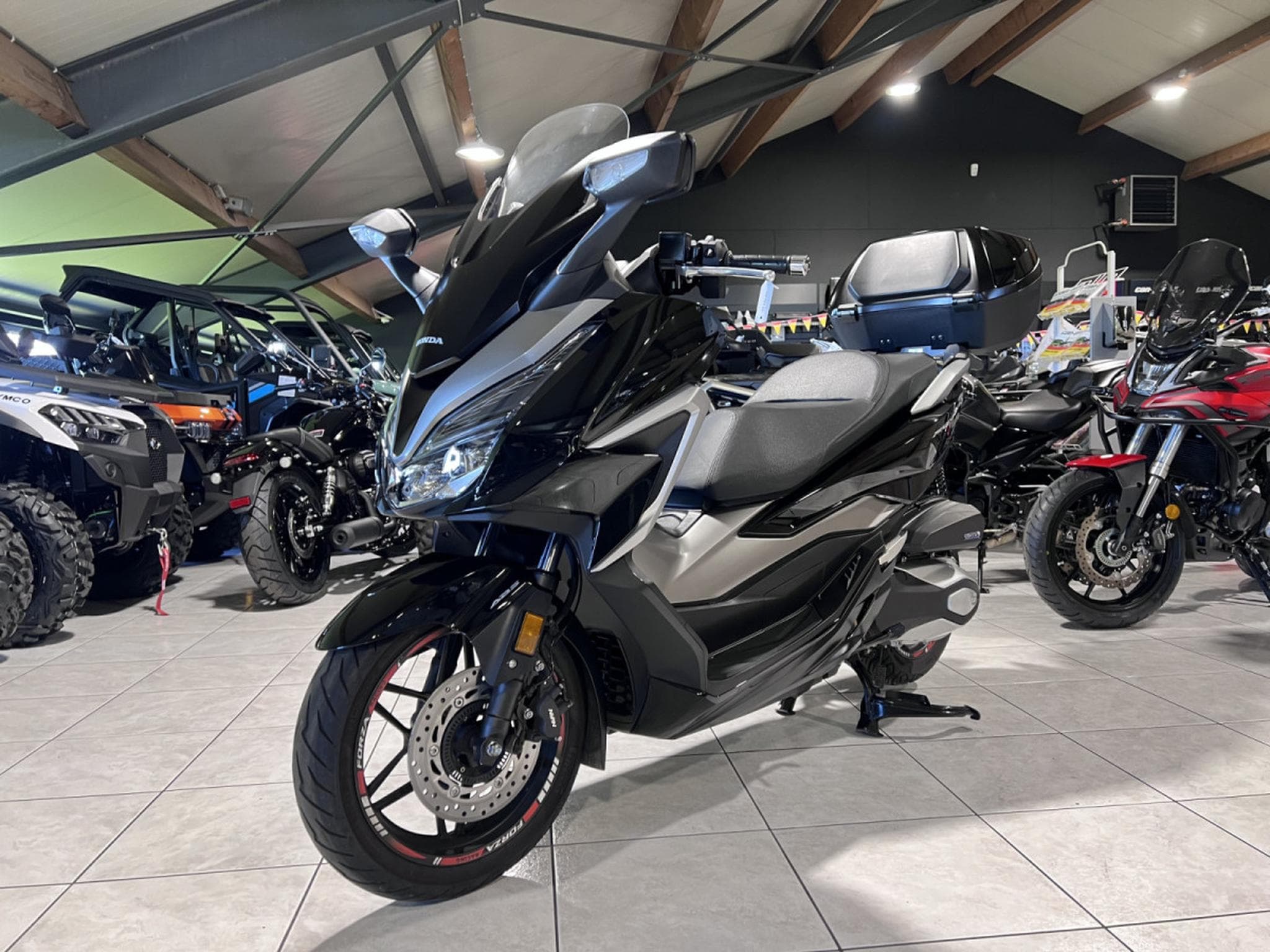 Honda Forza 350 Smart Top box (2021) - Photo 2