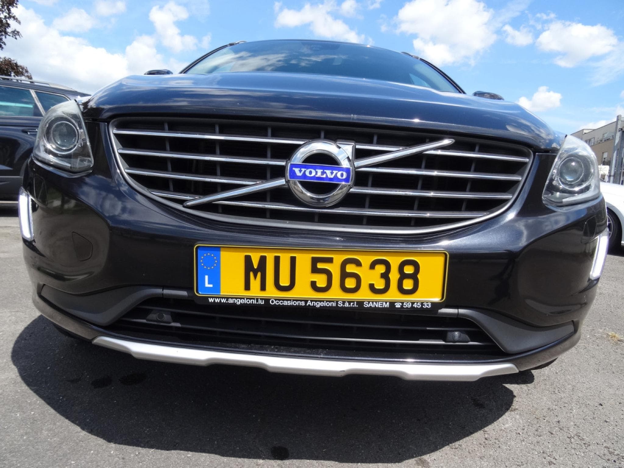 Volvo XC60 D5 SUMMUM (2015) - Photo 3