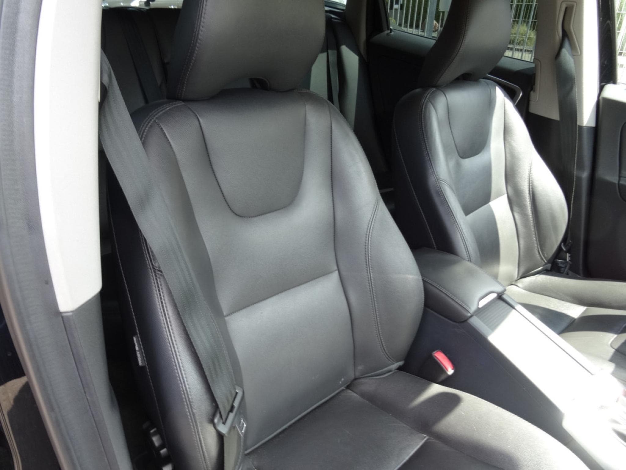 Volvo XC60 D5 SUMMUM (2015) - Photo 7