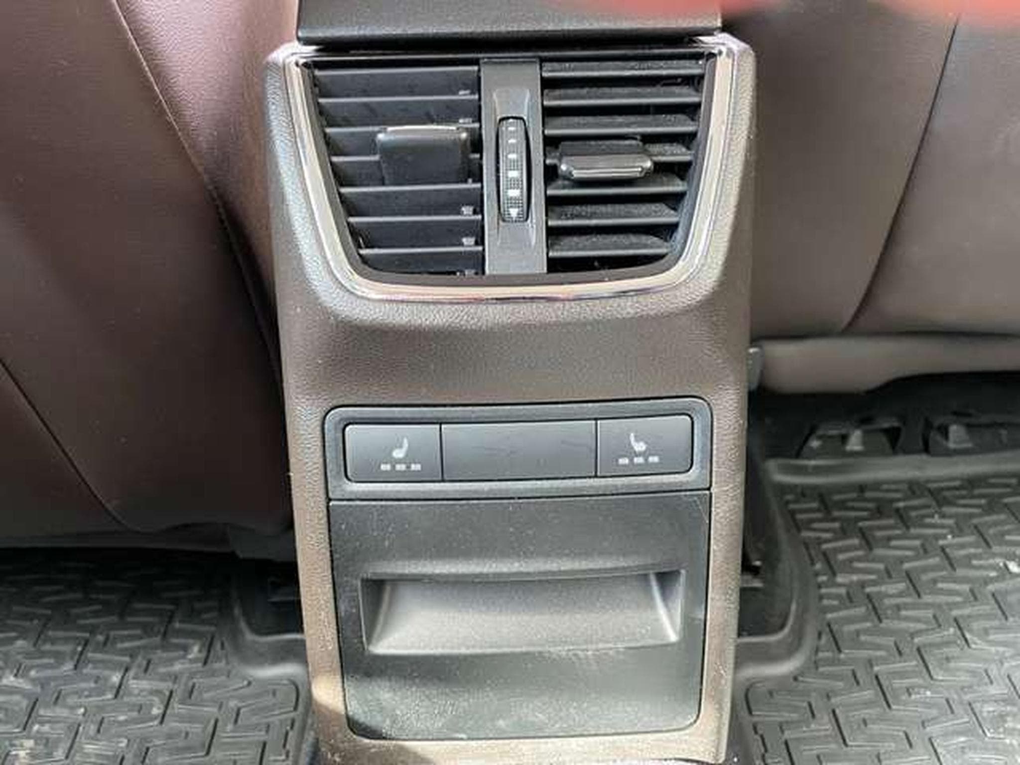 Skoda Octavia SCOUT break 2.0 TDI 4x4 DSG (2015) - Photo 29