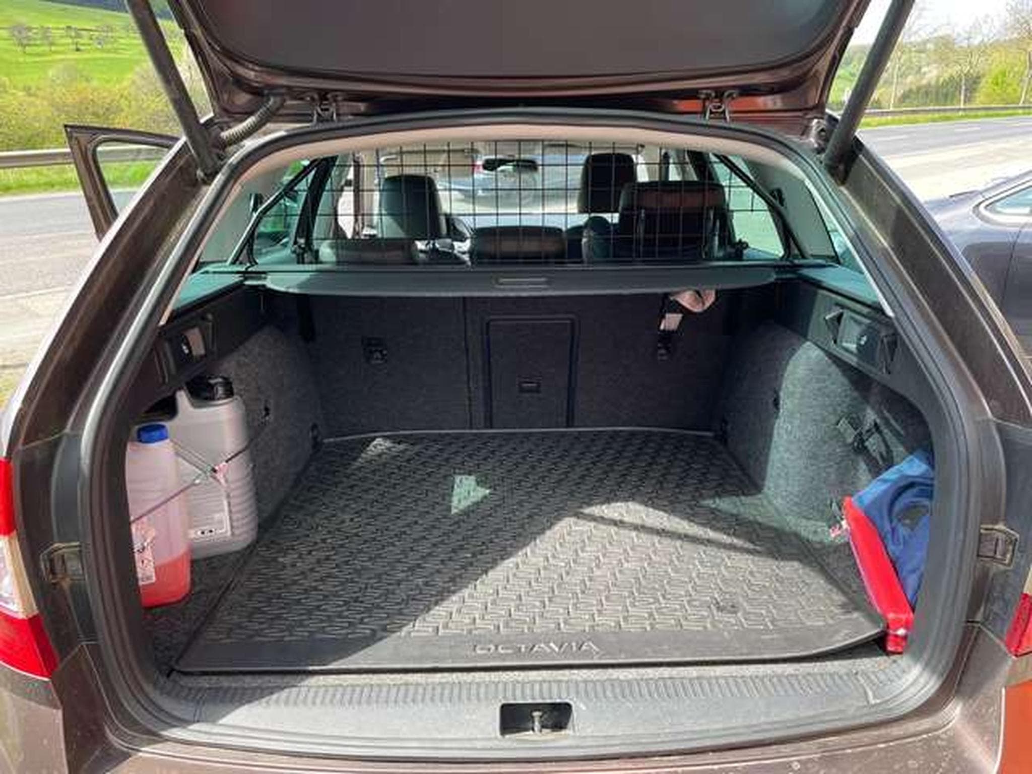 Skoda Octavia SCOUT break 2.0 TDI 4x4 DSG (2015) - Photo 32