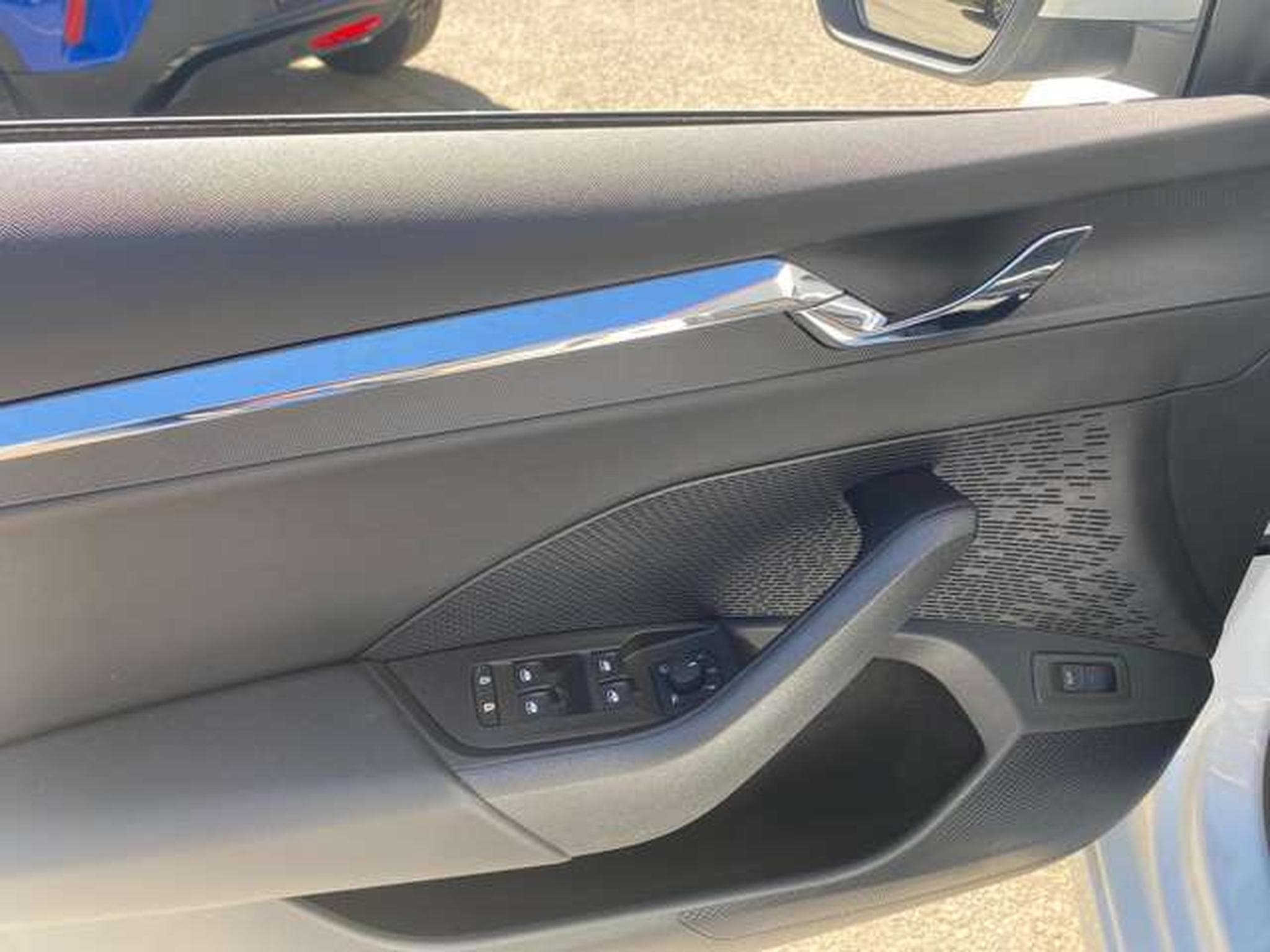 Skoda Octavia Octavia Combi 2.0 TDI DSG Edition Plus (2024) - Photo 16