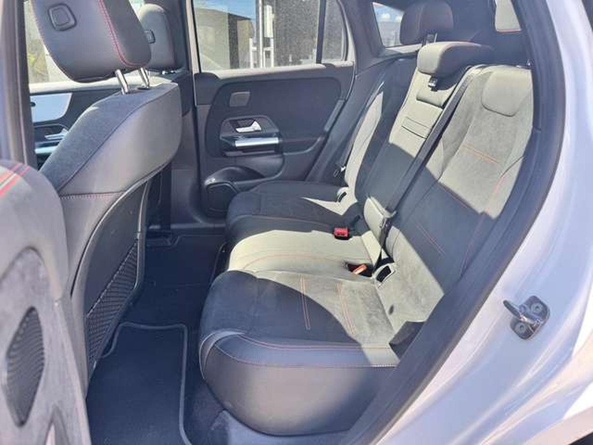 Mercedes EQA EQA 350 4Matic AMG Line / garantie Mercedes  06/29 (2023) - Photo 18