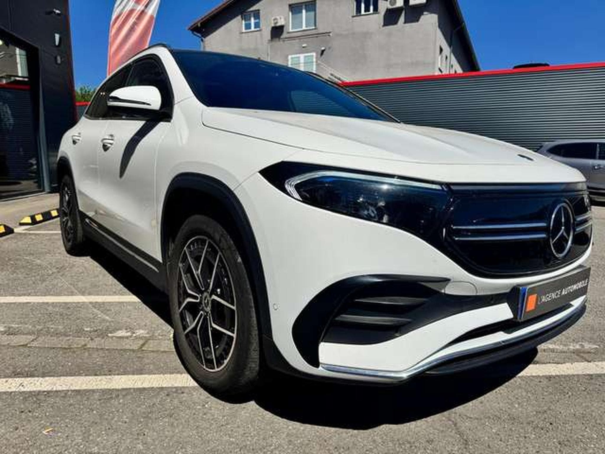 Mercedes EQA EQA 350 4Matic AMG Line / garantie Mercedes  06/29 (2023) - Photo 4