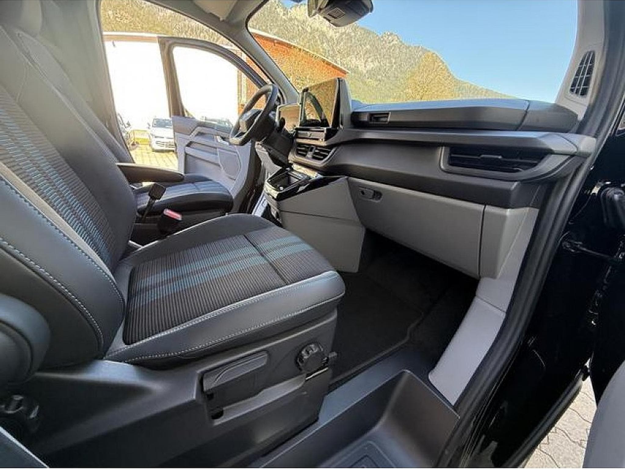 Ford Tourneo (2024) - Foto 11