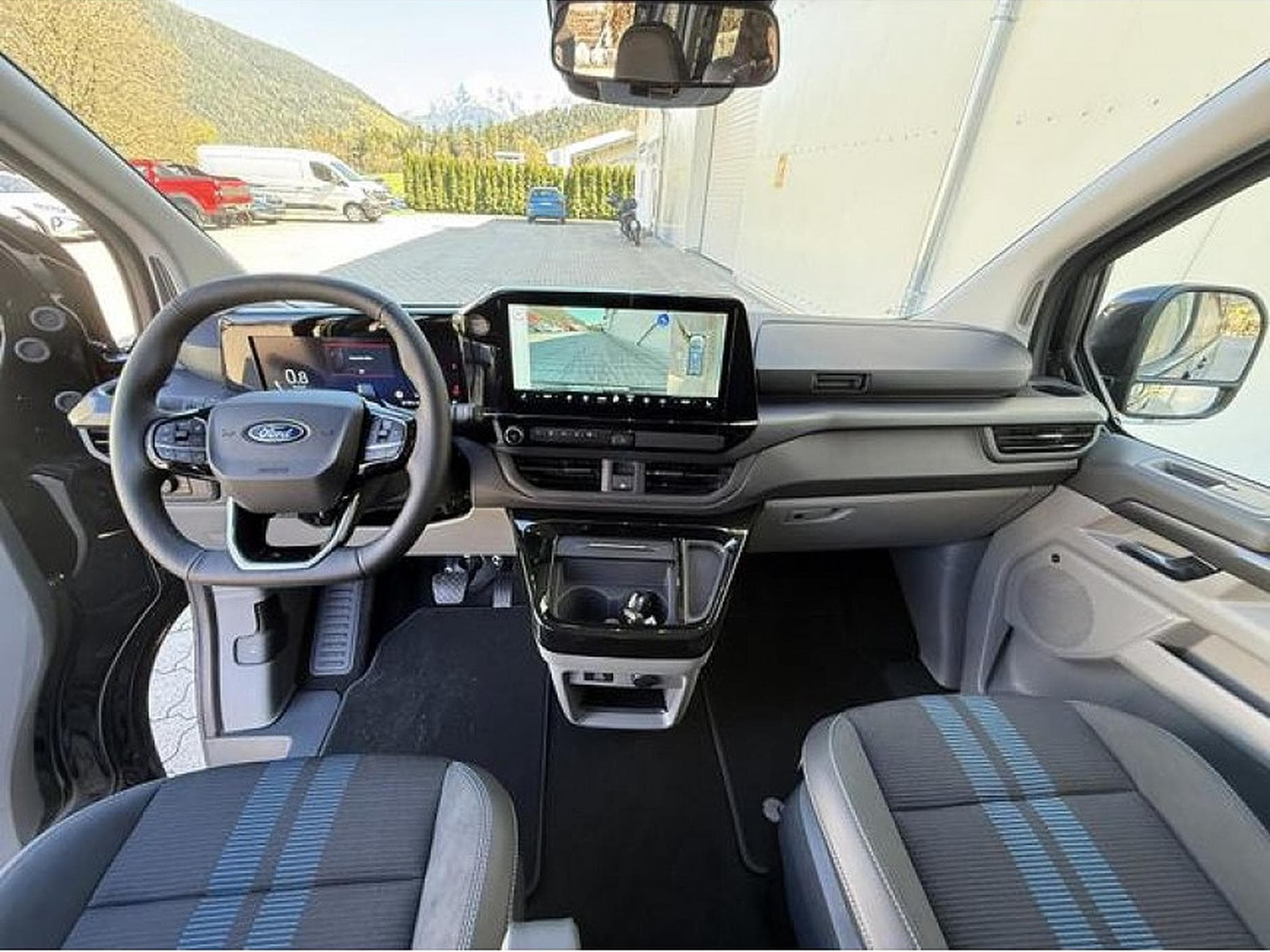Ford Tourneo (2024) - Foto 12
