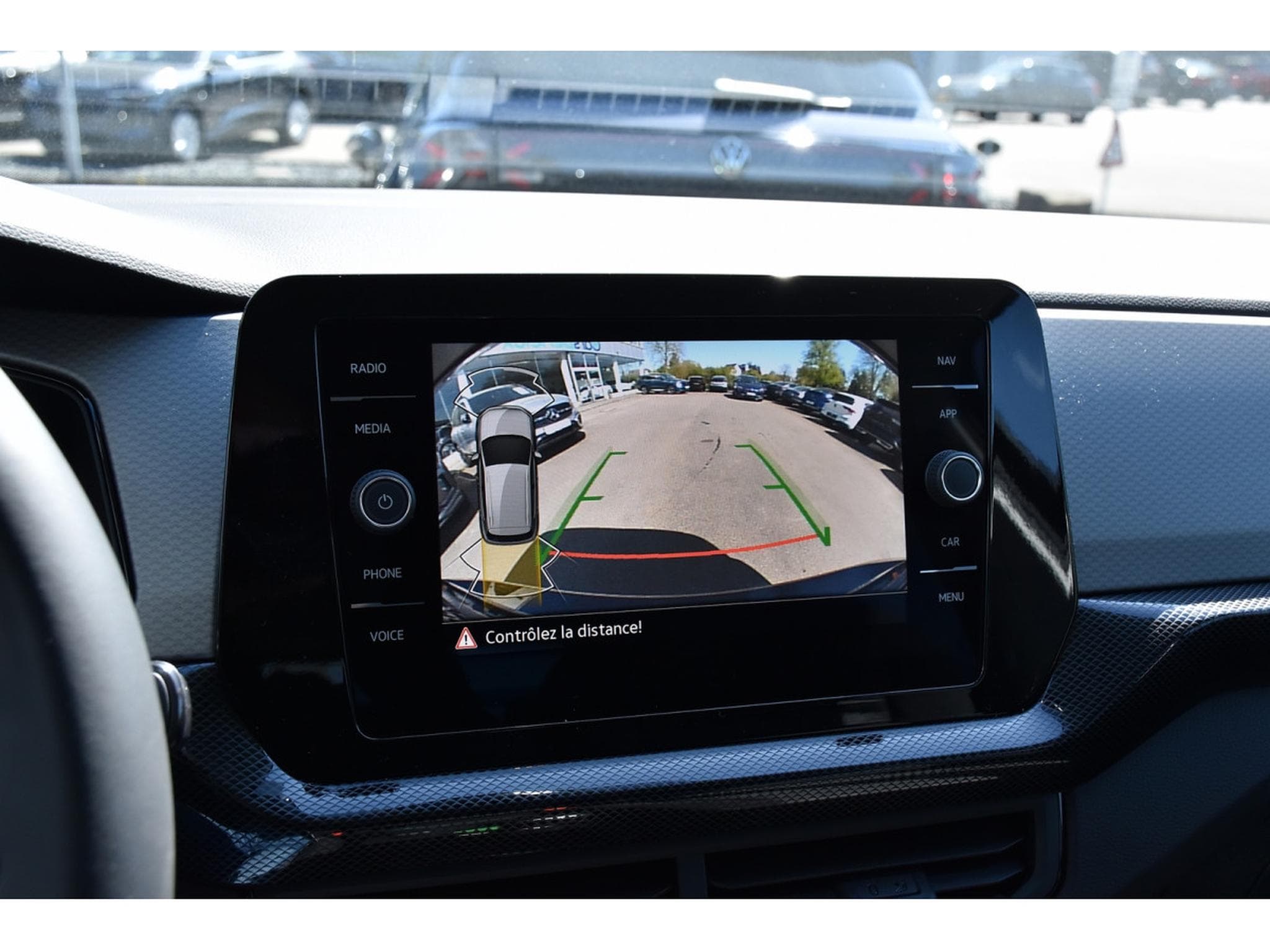 VW T-Cross 1.0 TSI Life DSG SG CHFF ACC TRAVEL SIDE CAM NEUF (2026) - Foto 16