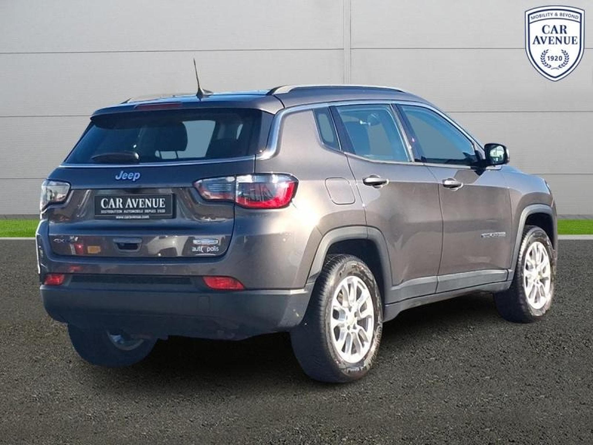 JEEP Compass 1.3 Turbo T4 240ch PHEV 4xe S AT6 eAWD (2021) - Photo 2
