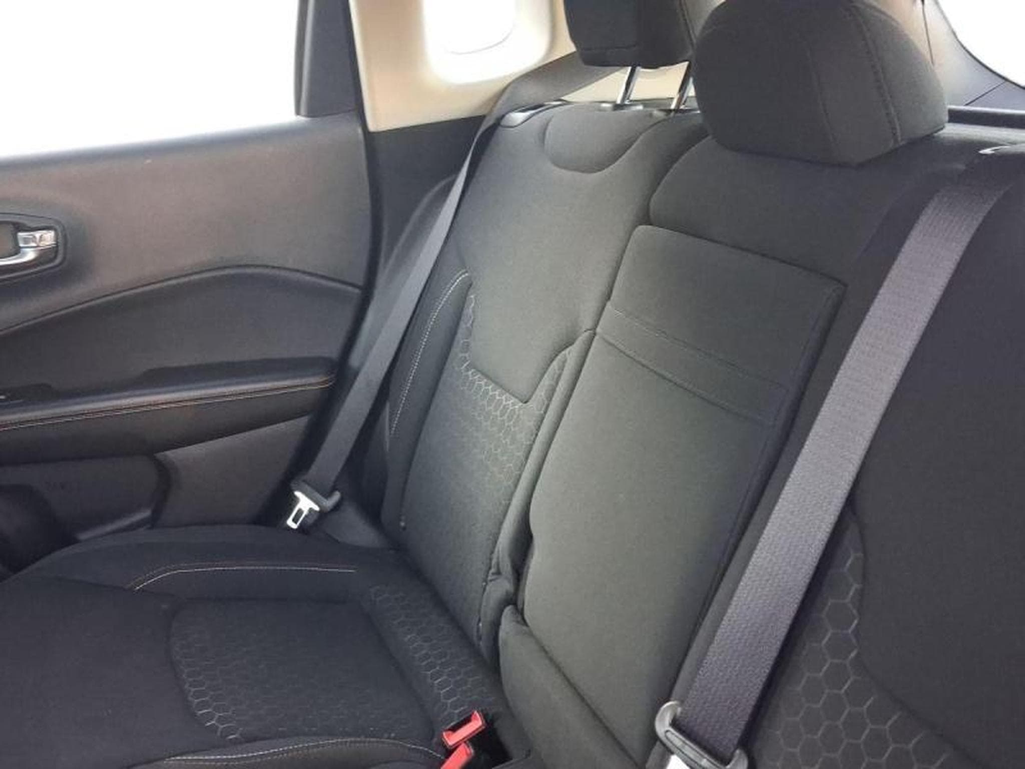 JEEP Compass 1.3 Turbo T4 240ch PHEV 4xe S AT6 eAWD (2021) - Photo 7