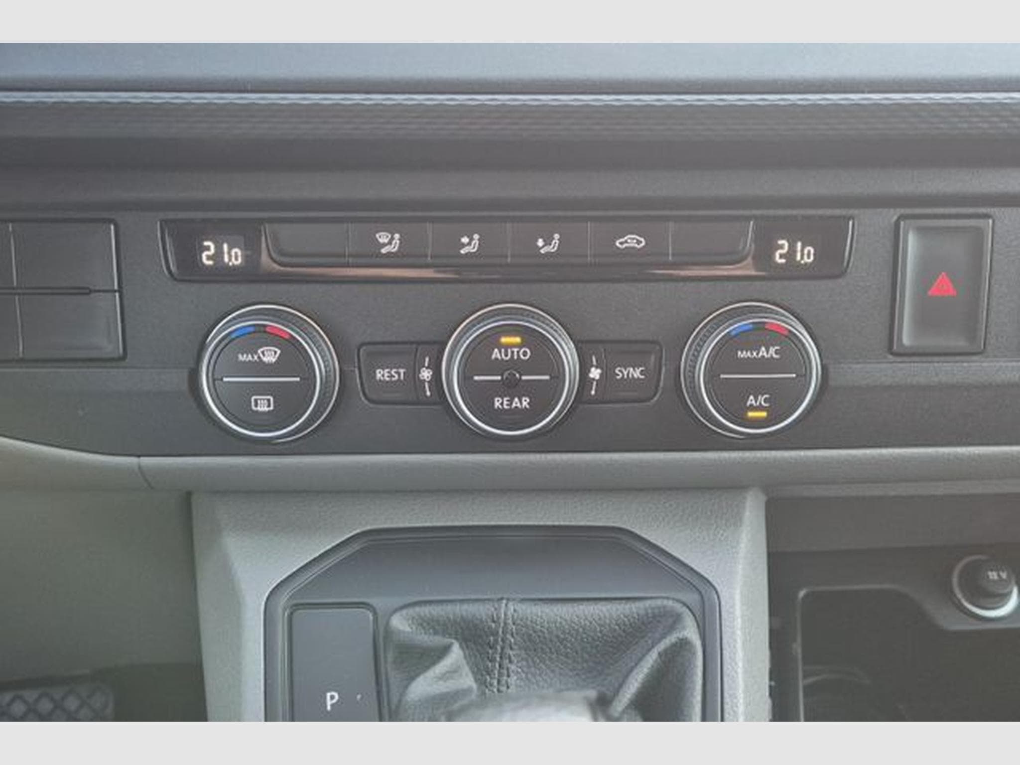 VW T6.1 Caravelle Trendline, DSG, 150 PS (2022) - Photo 11