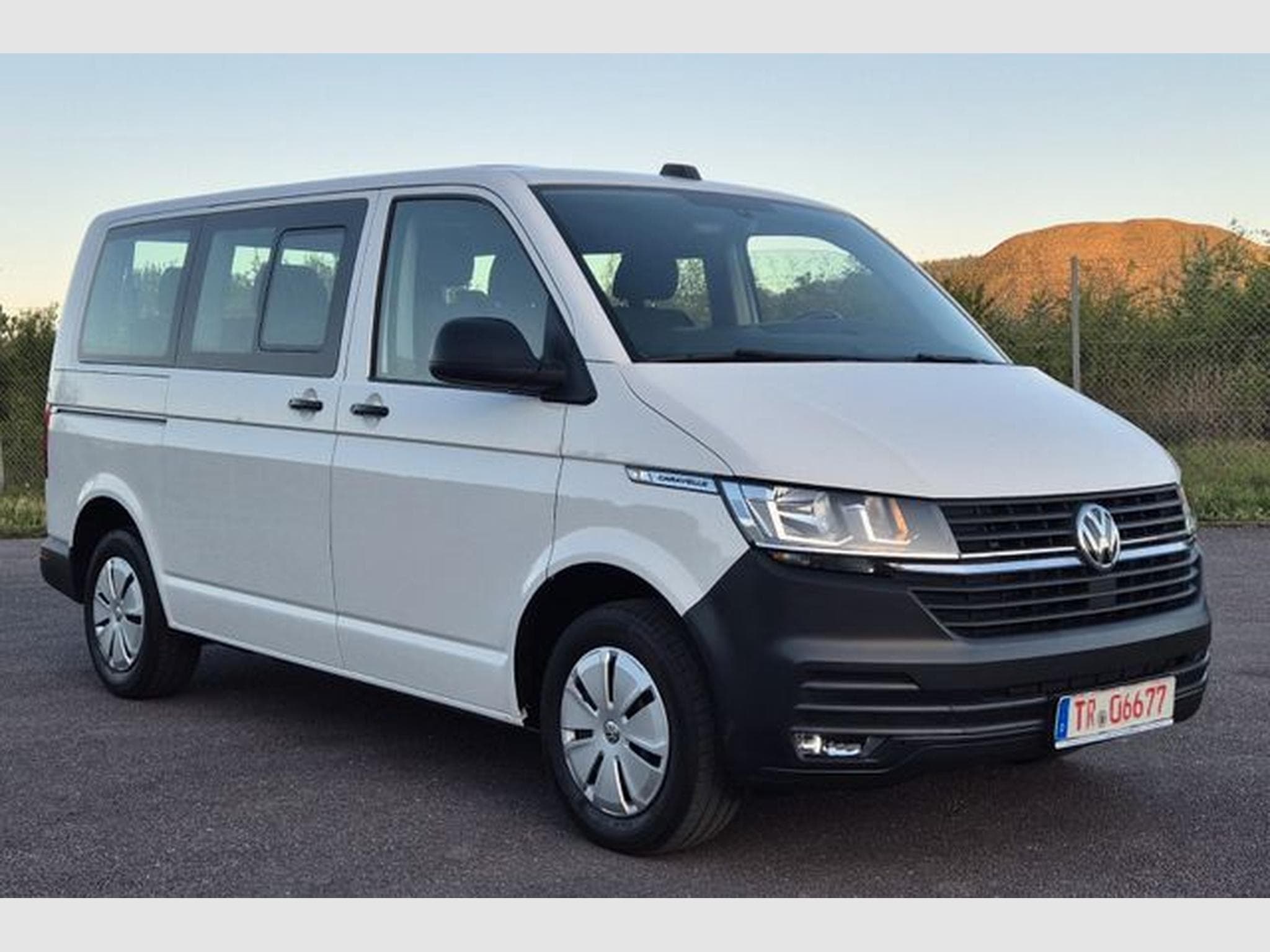 VW T6.1 Caravelle Trendline, DSG, 150 PS (2022) - Photo 6