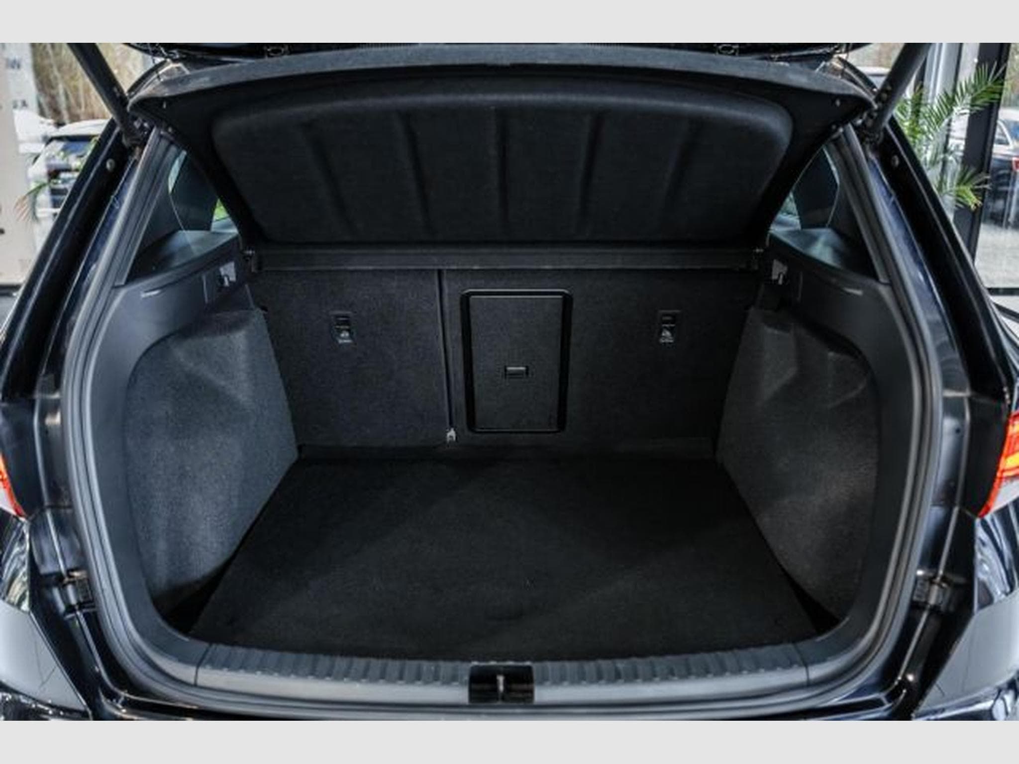 Cupra Ateca Ateca VZ 2.0 TSI DSG 4D PANO Beats RFK AHK LED (2023) - Photo 14