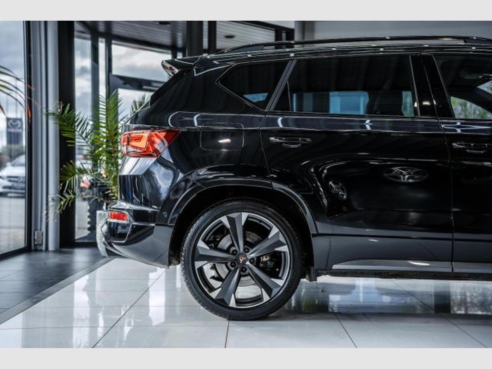 Cupra Ateca Ateca VZ 2.0 TSI DSG 4D PANO Beats RFK AHK LED (2023) - Photo 8