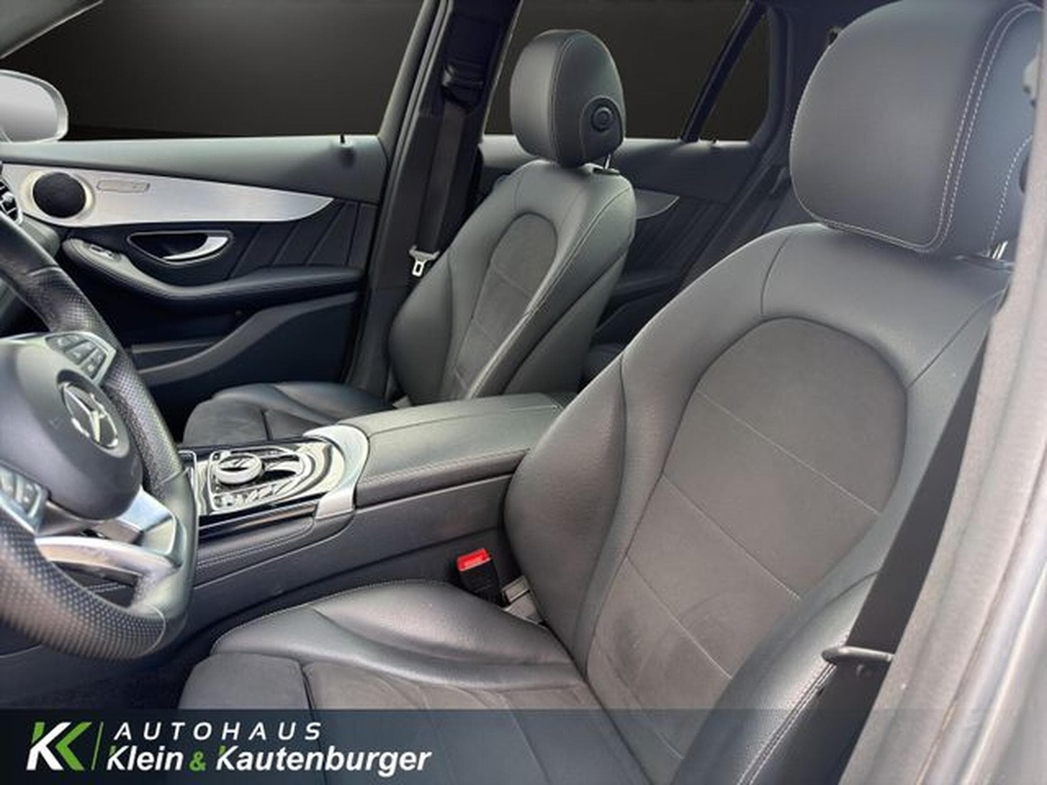 Mercedes GLC 250 GLC 250 AMG Line 4Matic +PANO+AHK+KAMERA+LED (2018) - Photo 14