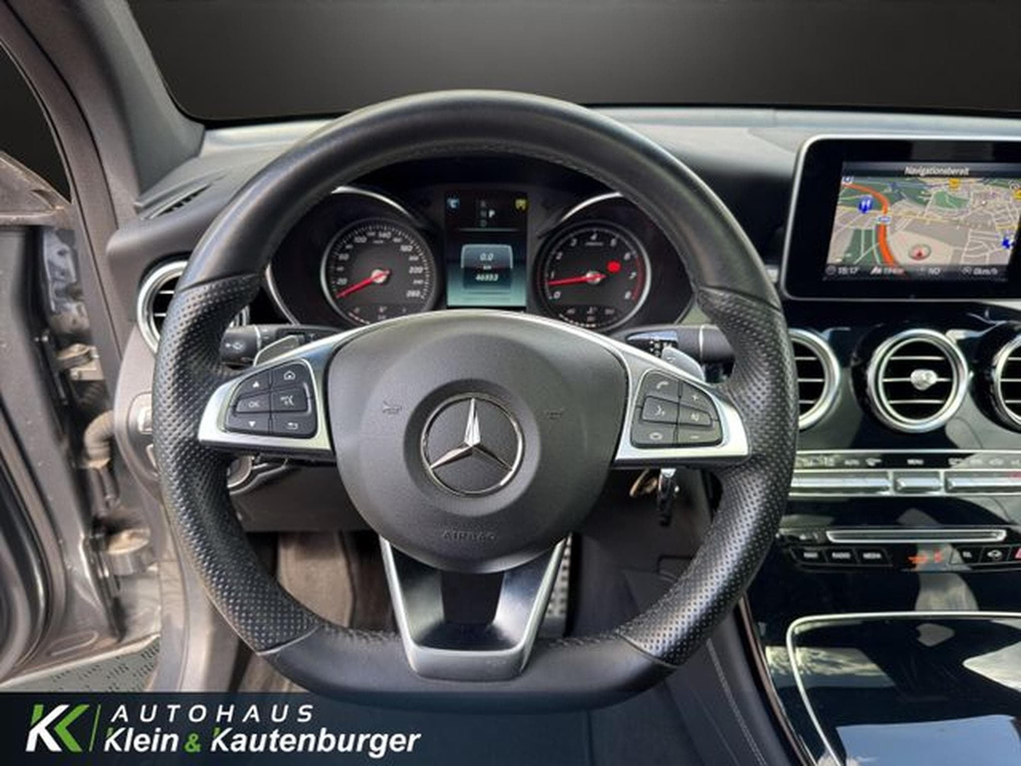 Mercedes GLC 250 GLC 250 AMG Line 4Matic +PANO+AHK+KAMERA+LED (2018) - Photo 15