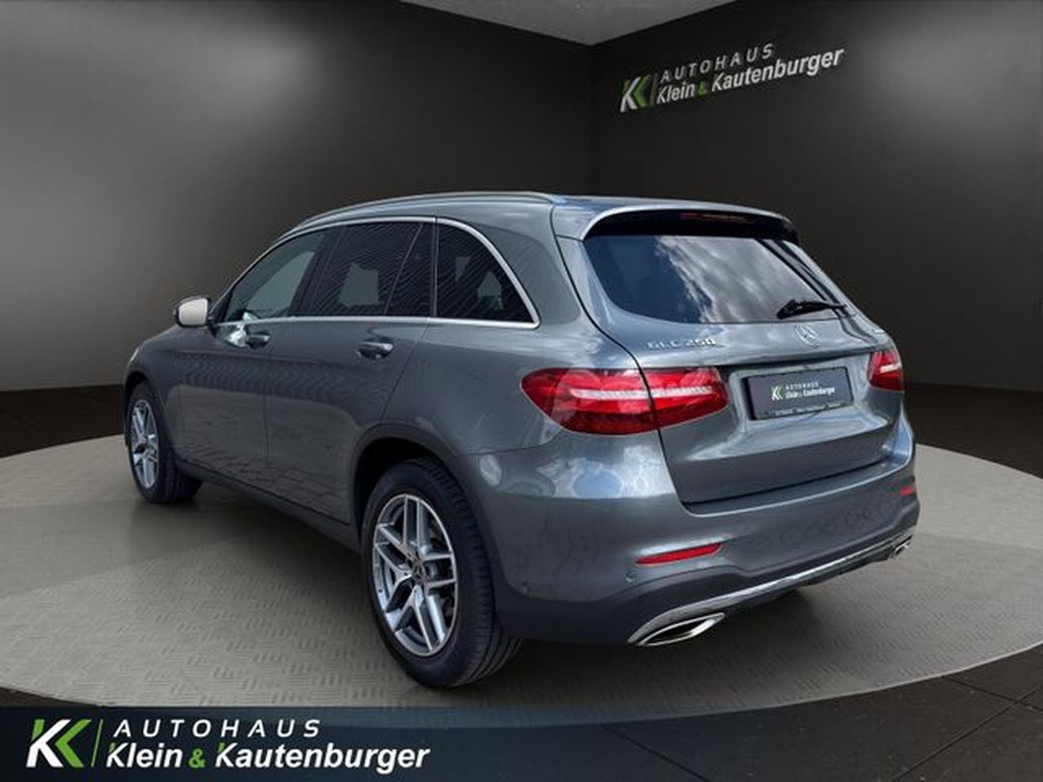 Mercedes GLC 250 GLC 250 AMG Line 4Matic +PANO+AHK+KAMERA+LED (2018) - Photo 7