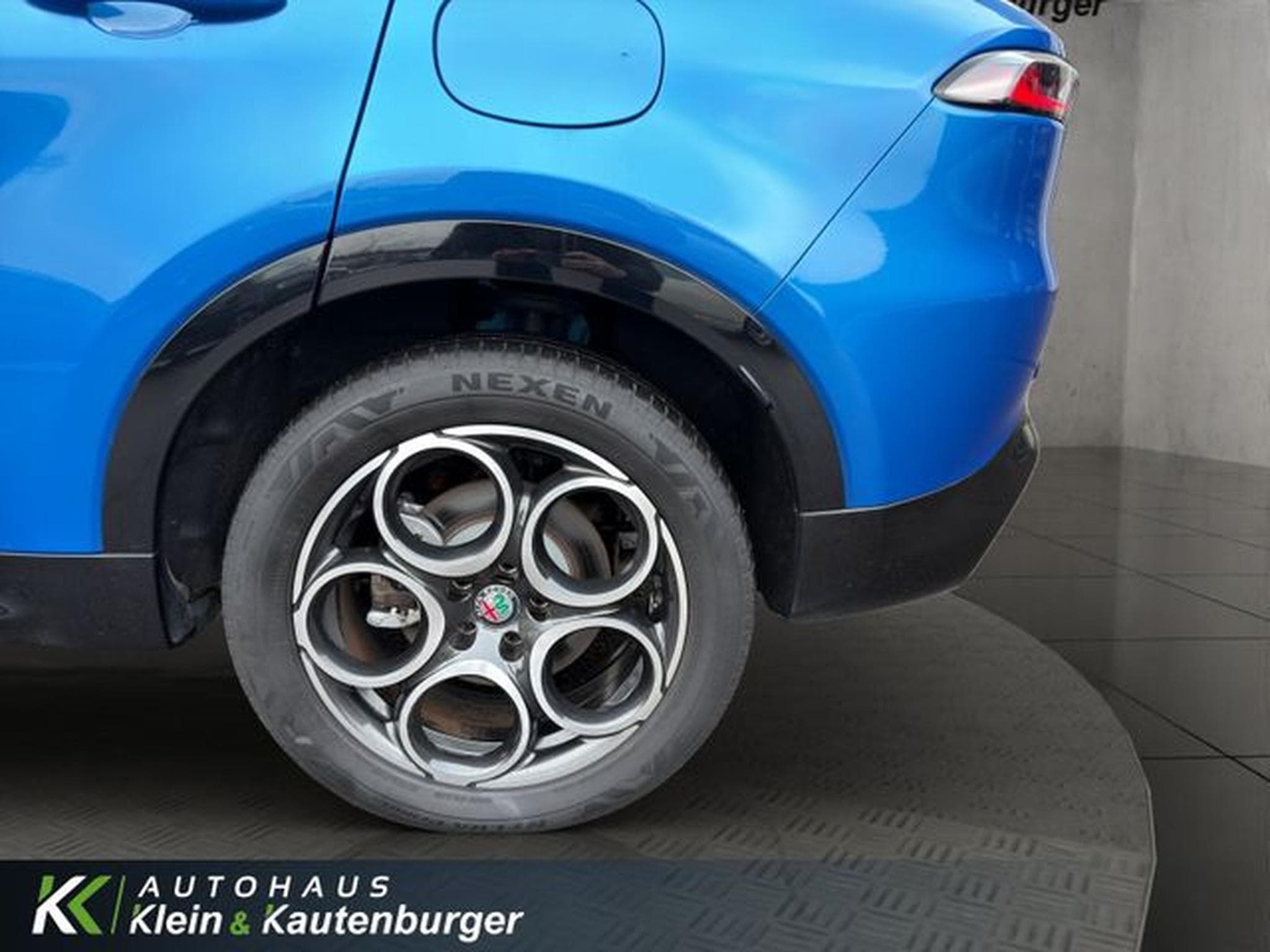 Alfa-Romeo Tonale Tonale 1.3 Plug-In-Hybrid Ti +LED+KAMERA+CARPLAY (2023) - Photo 10