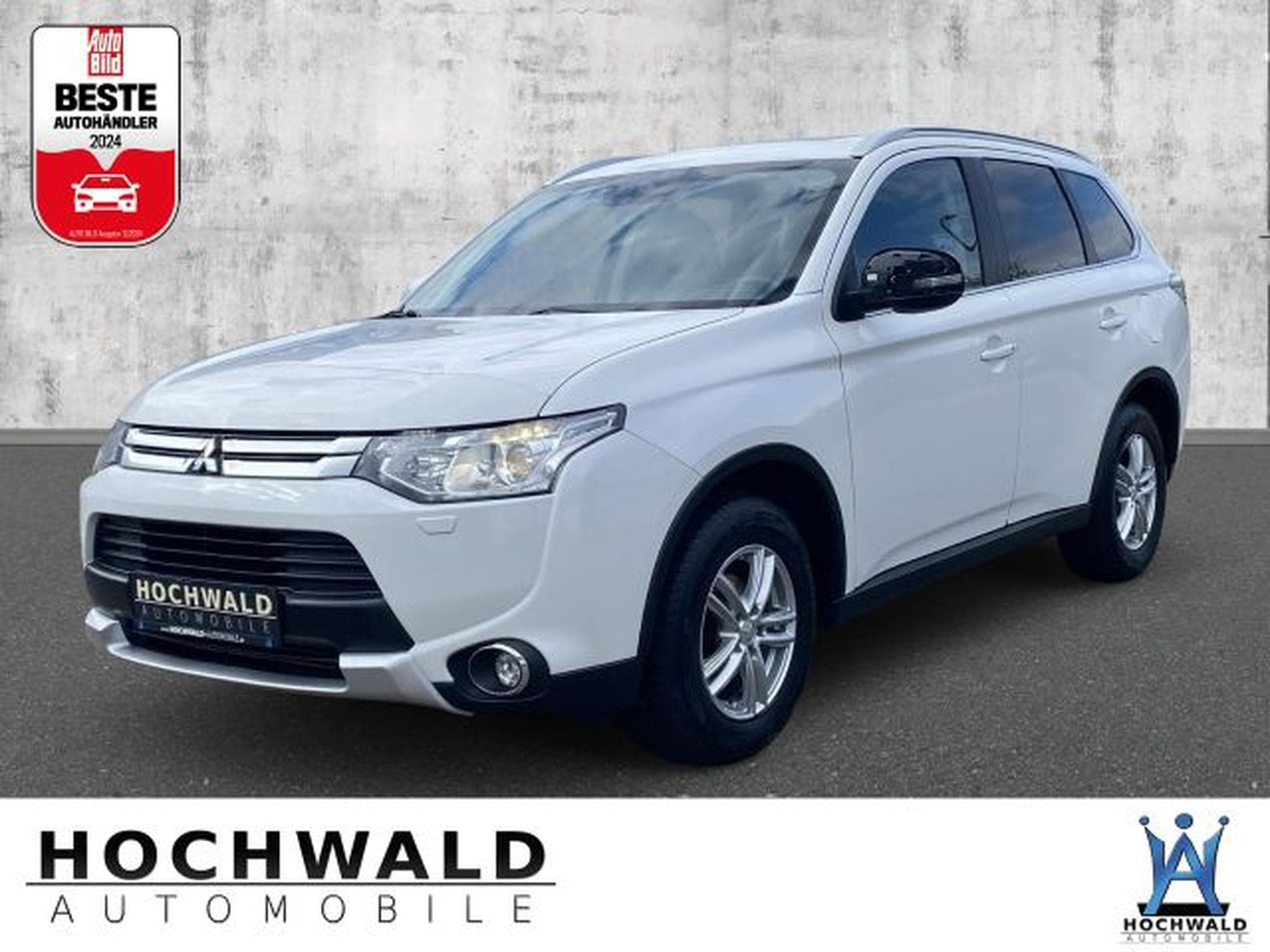 Mitsubishi Outlander Outlander 2.2 DI-D 4WD NAVI XENON GSHD 7-Sitzer (2015) - Photo 1