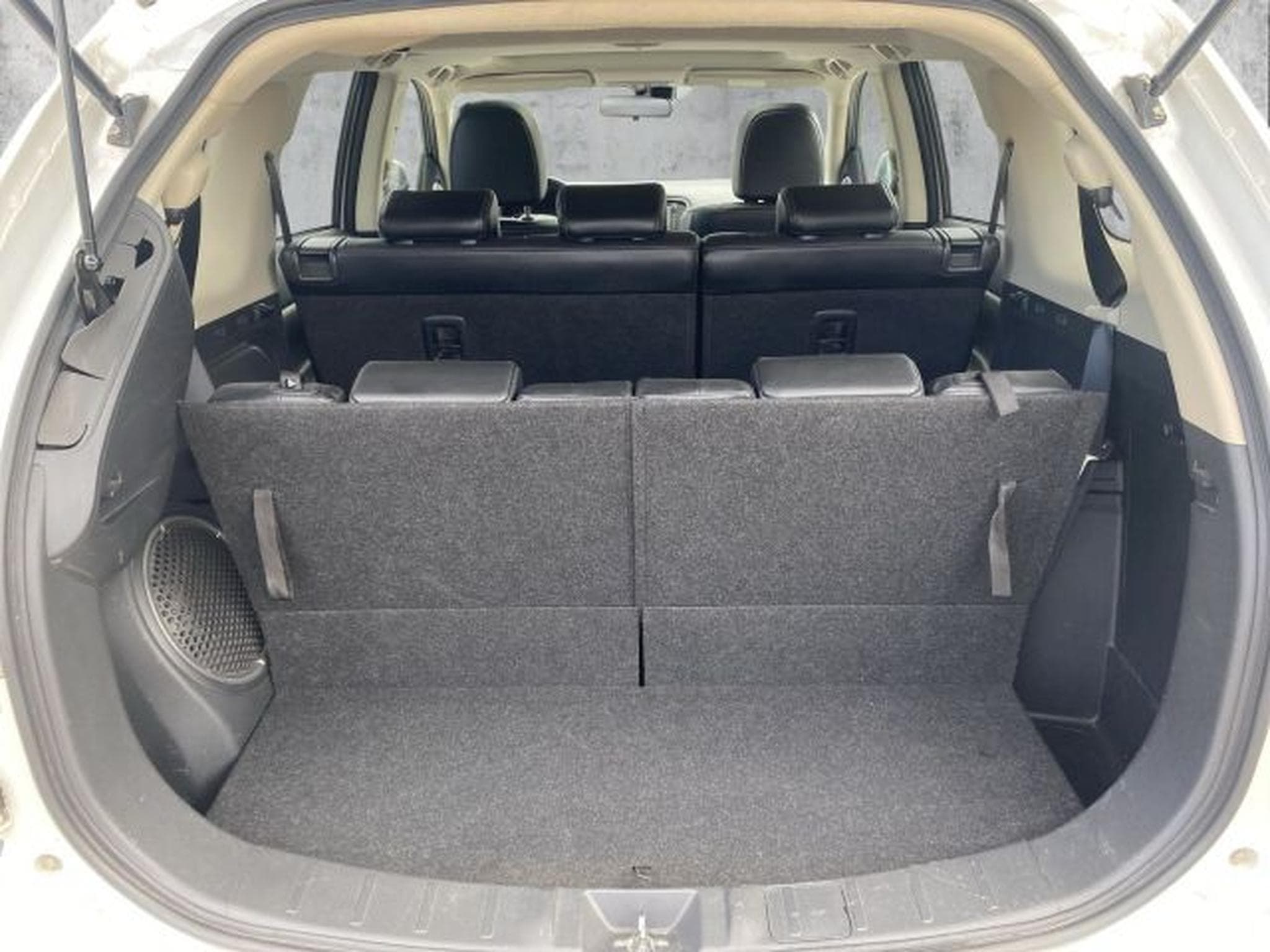 Mitsubishi Outlander Outlander 2.2 DI-D 4WD NAVI XENON GSHD 7-Sitzer (2015) - Photo 10