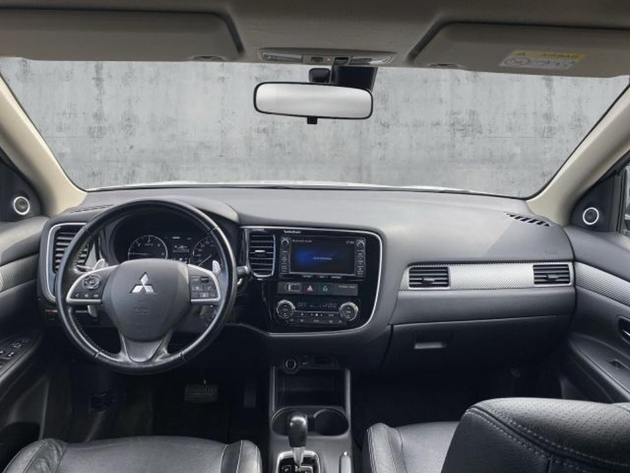 Mitsubishi Outlander Outlander 2.2 DI-D 4WD NAVI XENON GSHD 7-Sitzer (2015) - Photo 14