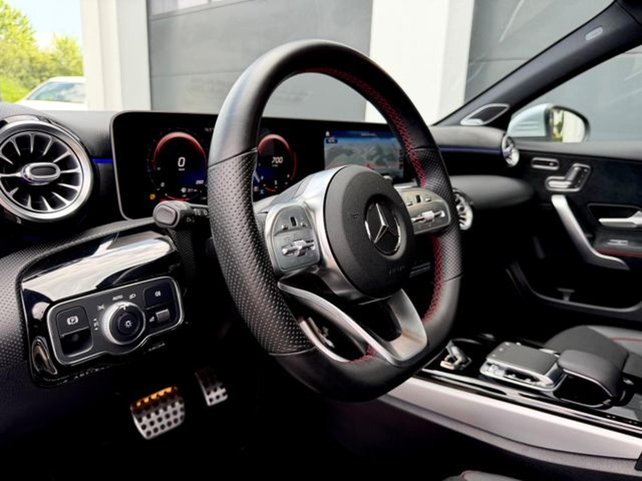 Mercedes A 220 A 220 4Matic Amg Line /NAVI/LED/CAM/BURM/1.HAND/ (2019) - Photo 10