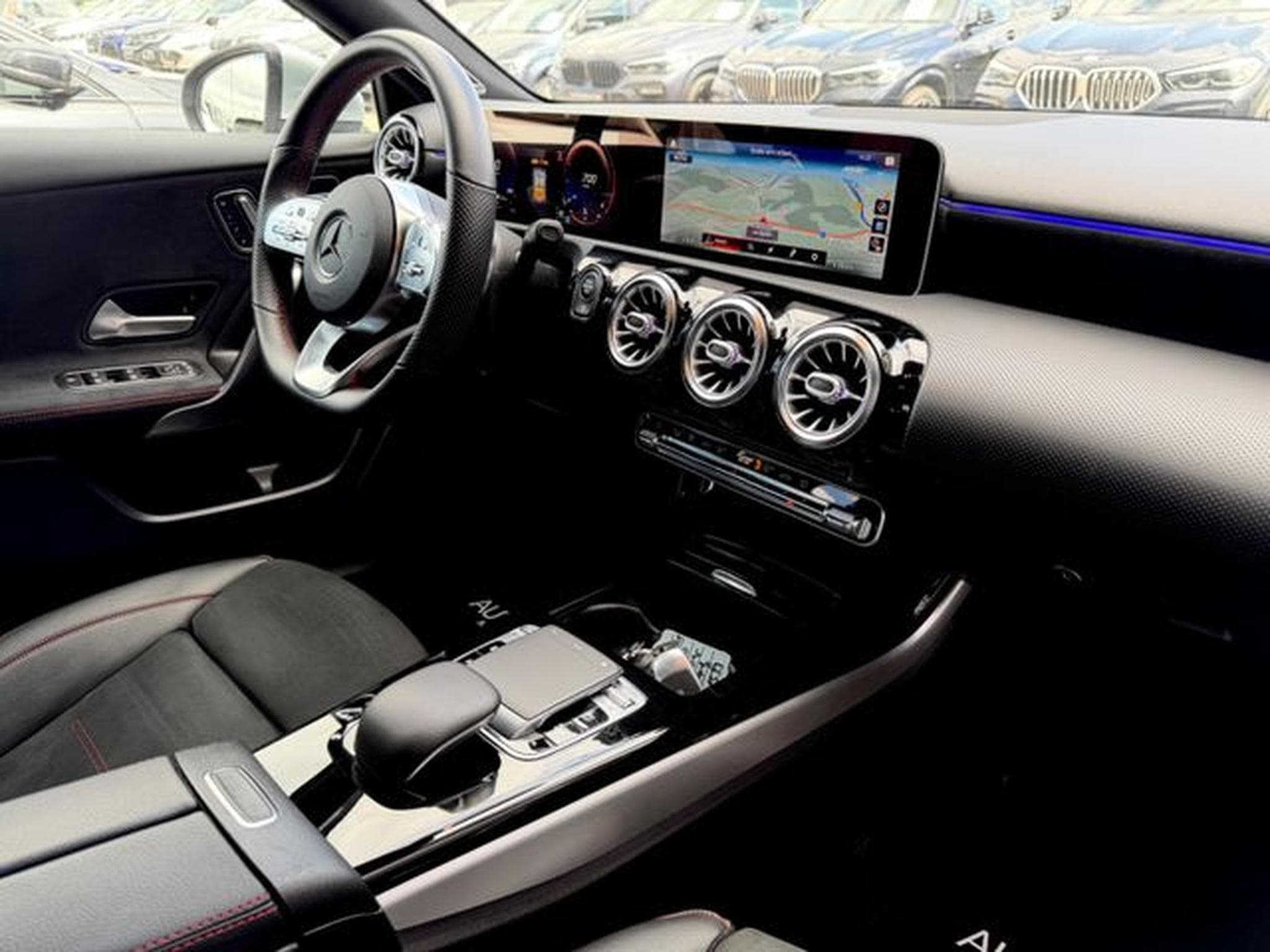 Mercedes A 220 A 220 4Matic Amg Line /NAVI/LED/CAM/BURM/1.HAND/ (2019) - Photo 12