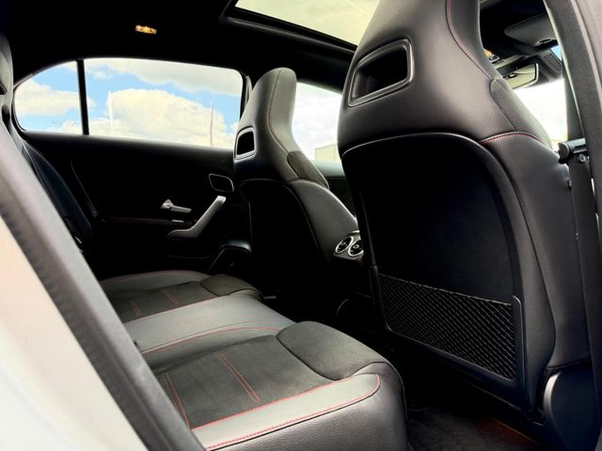 Mercedes A 220 A 220 4Matic Amg Line /NAVI/LED/CAM/BURM/1.HAND/ (2019) - Photo 15