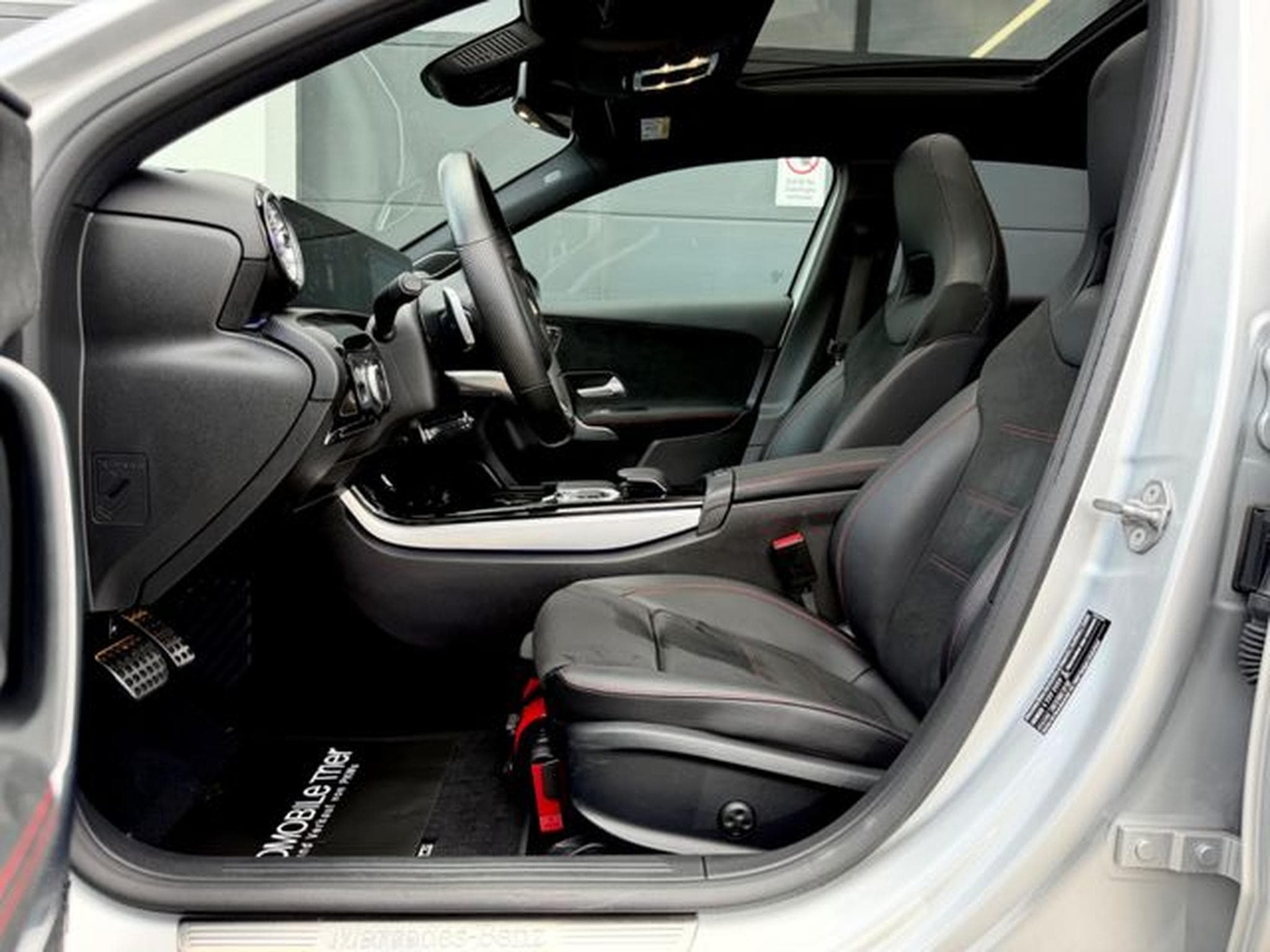 Mercedes A 220 A 220 4Matic Amg Line /NAVI/LED/CAM/BURM/1.HAND/ (2019) - Photo 9