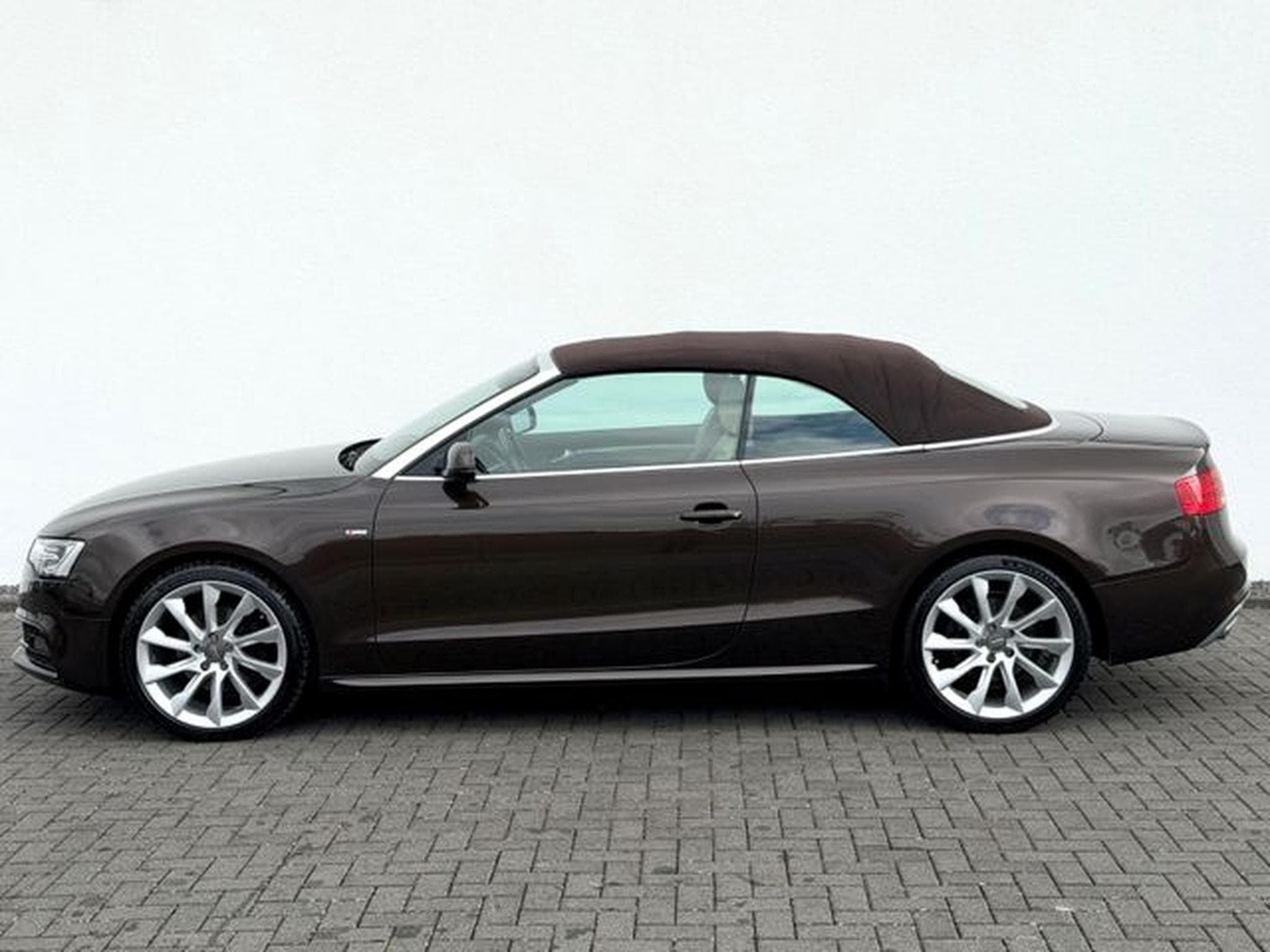 Audi A5 A5 Kabrio 2.0 TDI S line /NAVI/LED/PDC/GARANTIE/ (2014) - Photo 21