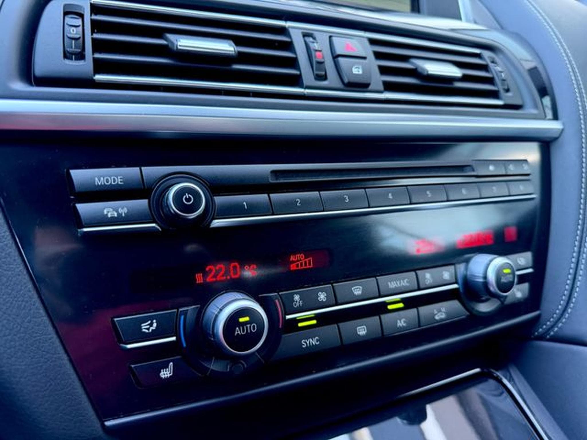 BMW 640 640 d Cabrio sport /NAVI/LED/H&amp;K/GARANTIE/ (2014) - Photo 16