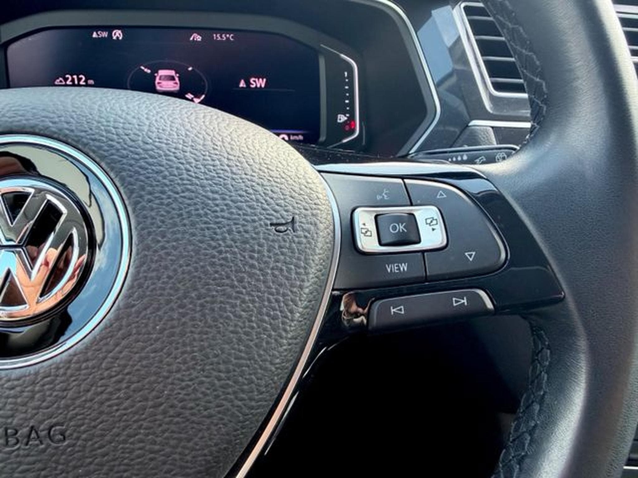 VW Tiguan Tiguan R line 2.0 TDI DSG 4Motion /NAVI/LED (2019) - Photo 18