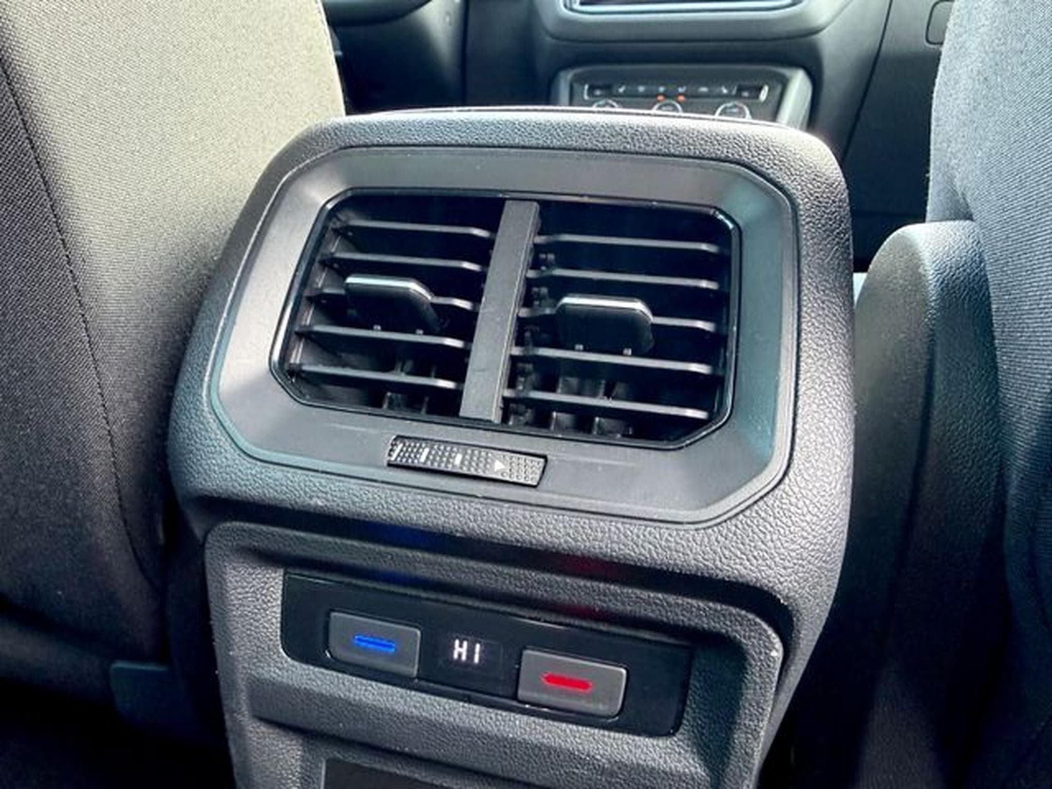 VW Tiguan Tiguan R line 2.0 TDI DSG 4Motion /NAVI/LED (2019) - Photo 21