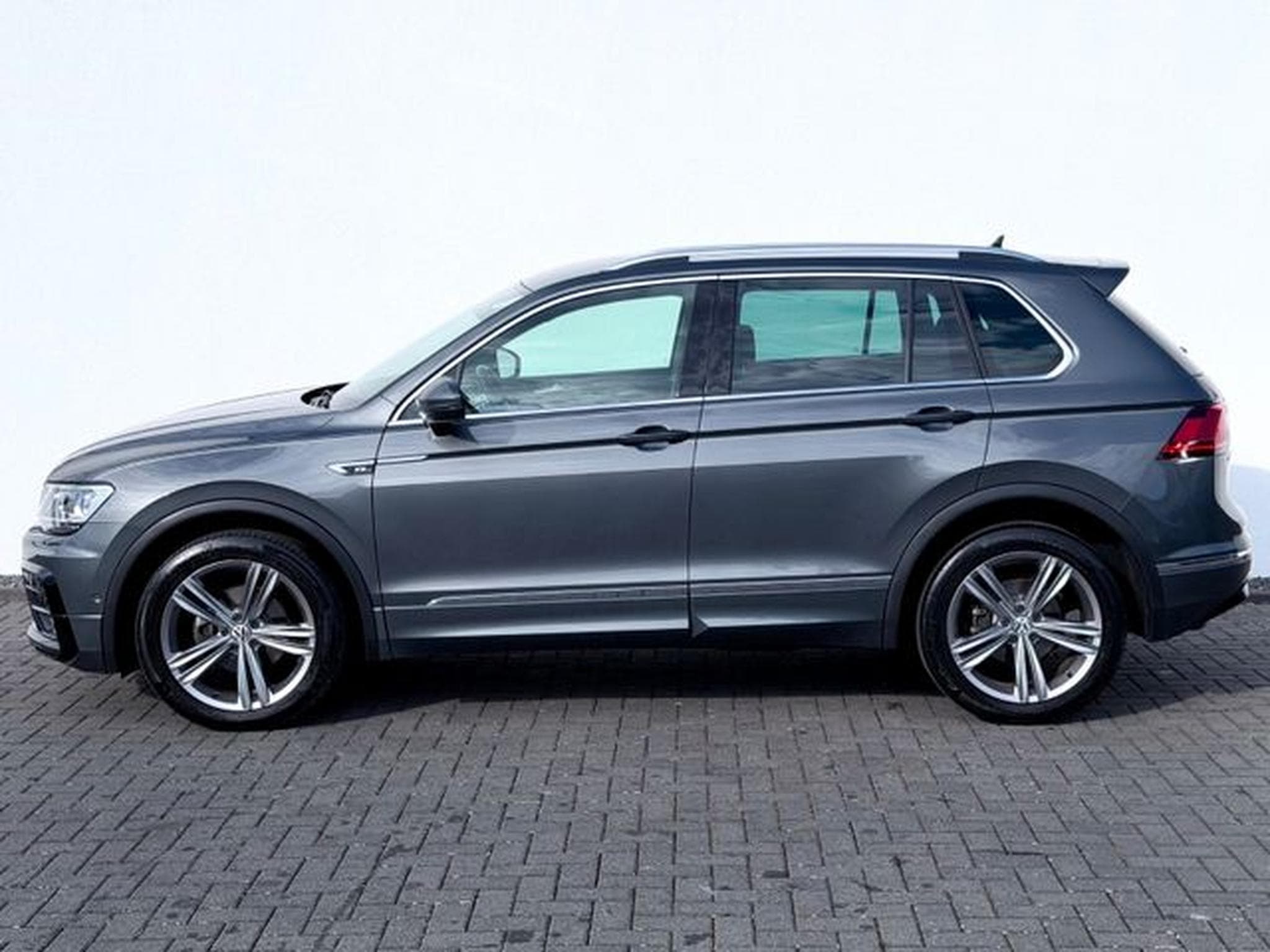 VW Tiguan Tiguan R line 2.0 TDI DSG 4Motion /NAVI/LED (2019) - Photo 8