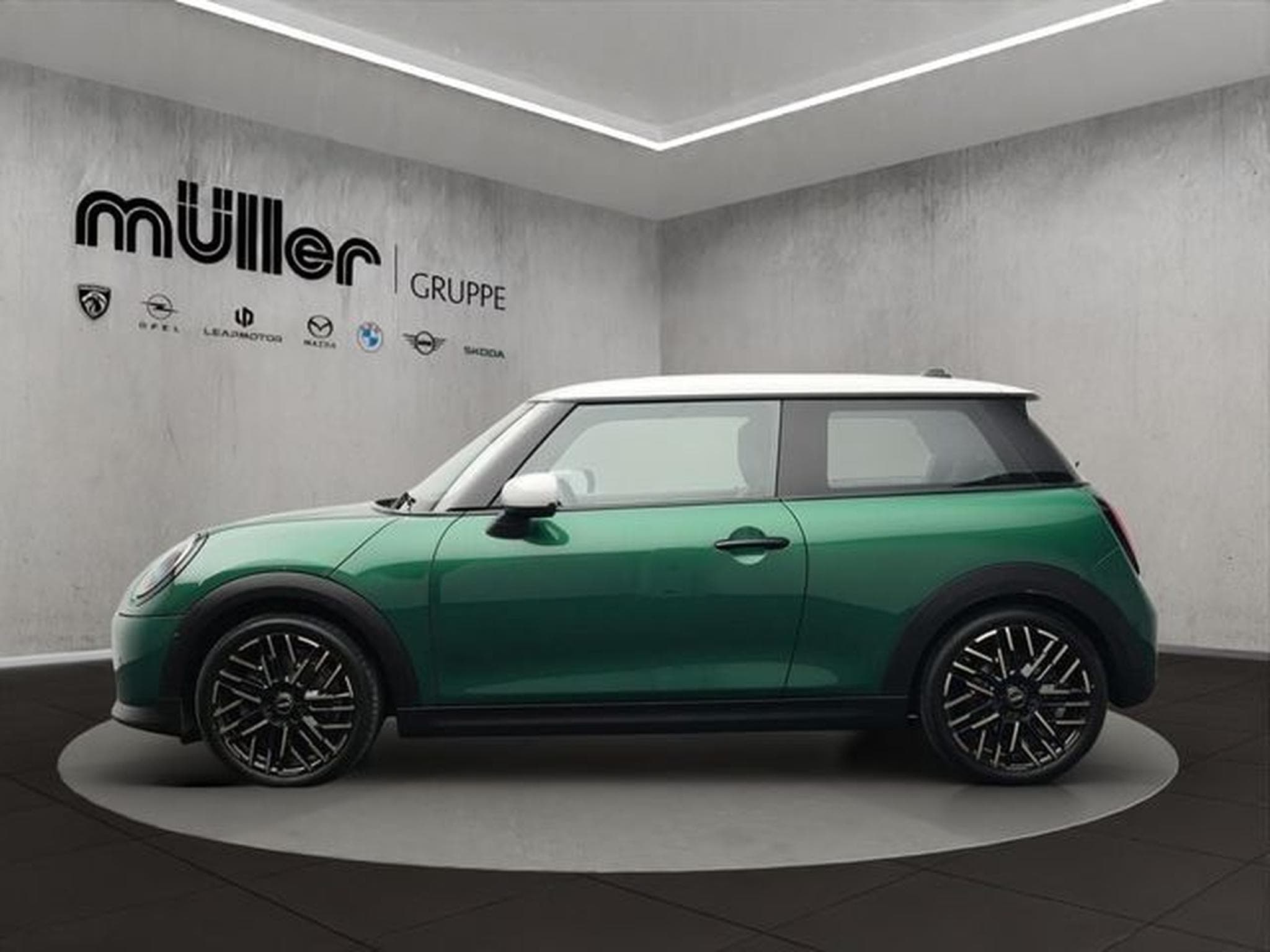 MINI Cooper Cooper C FAVOURED TRIM LED HUD RÜCKFAHR KOMFORTZ (2025) - Photo 3