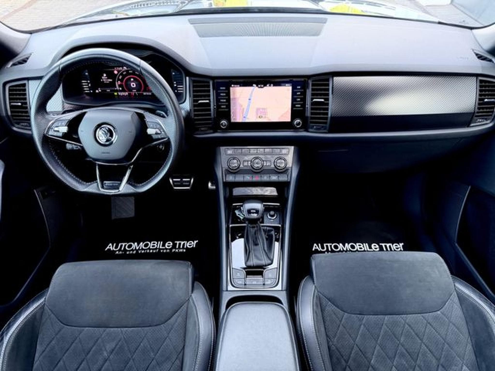 Skoda Kodiaq Kodiaq Sportline 2.0 TDI DSG 4x4 /7.SITZER/AHK/ (2021) - Foto 10