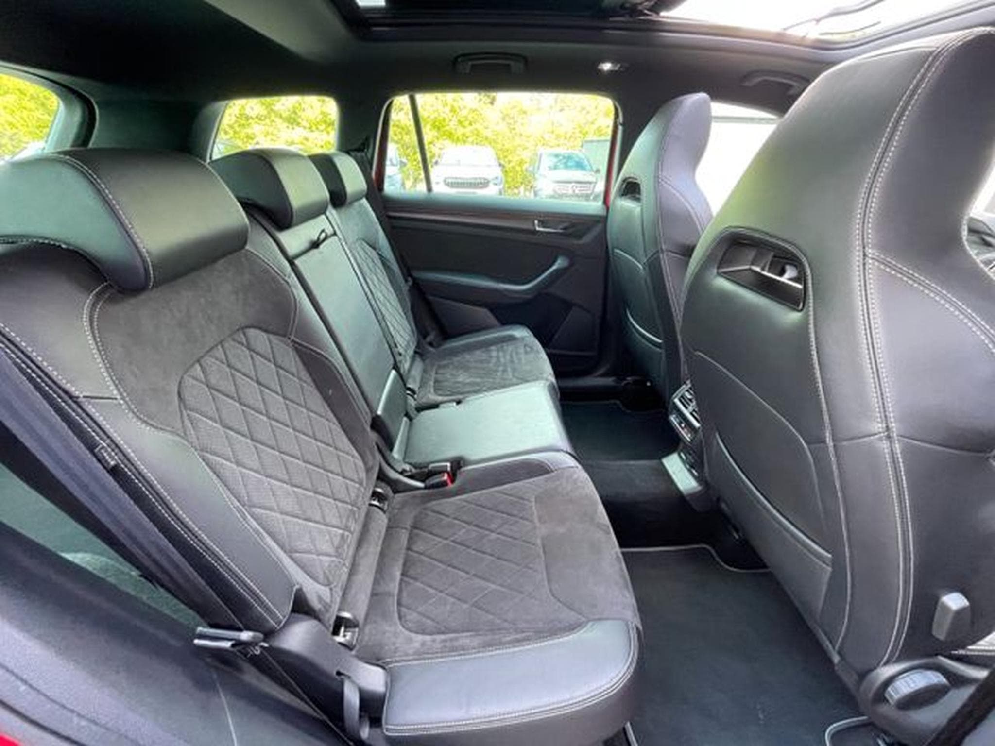 Skoda Kodiaq Kodiaq 2,0TDi Sportline 4x4 20" Pano 360° Memory (2020) - Photo 15