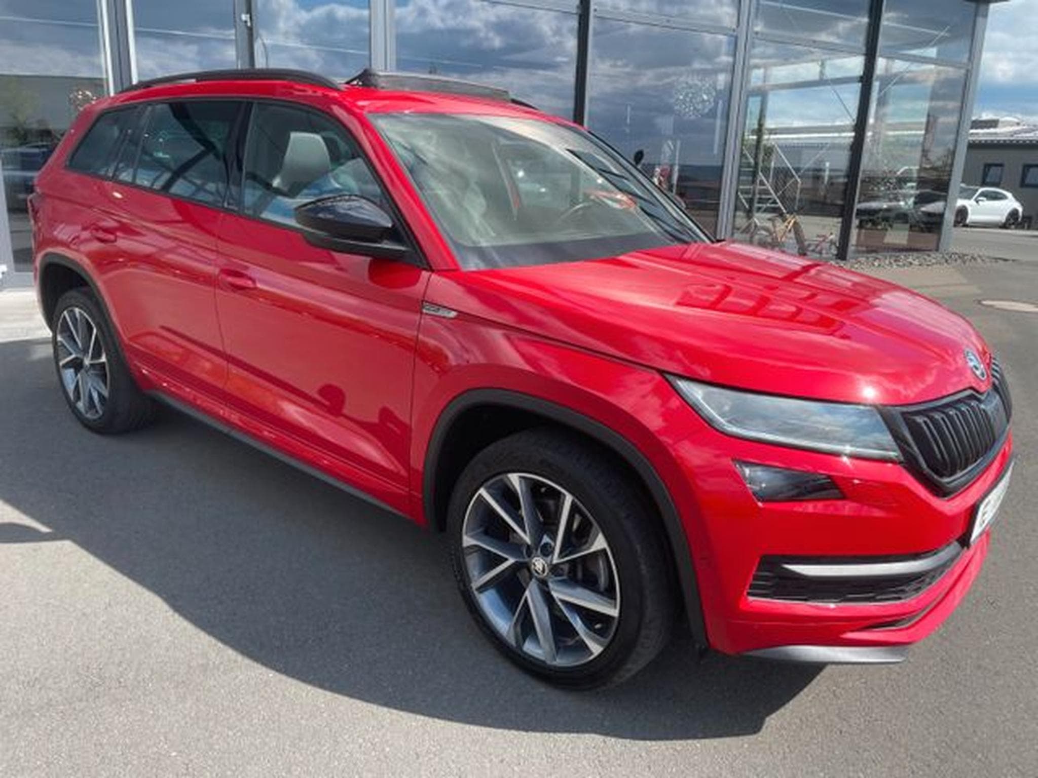Skoda Kodiaq Kodiaq 2,0TDi Sportline 4x4 20" Pano 360° Memory (2020) - Photo 4