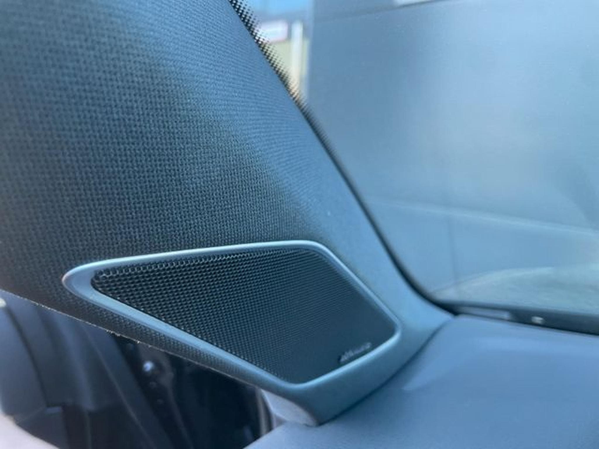 VW Touareg Touareg  3,0TDi R-Line STandhz Pano Luft AHK IQ (2020) - Photo 13